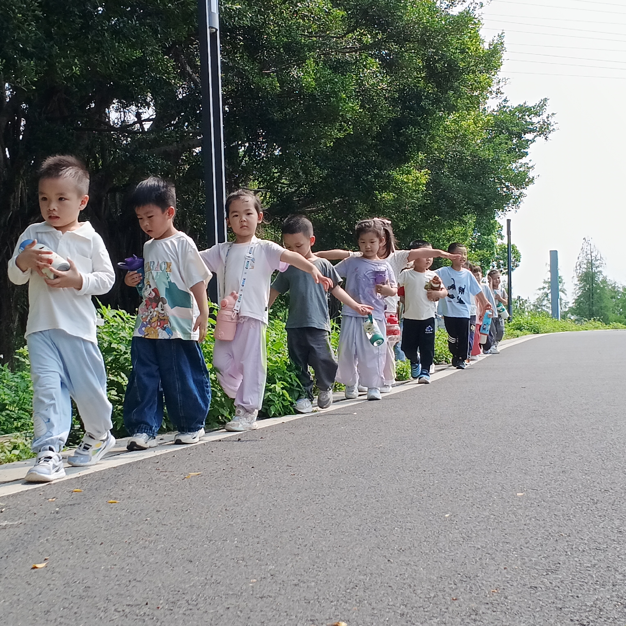 Everyday moments documented across Shunde District over 70 minutes