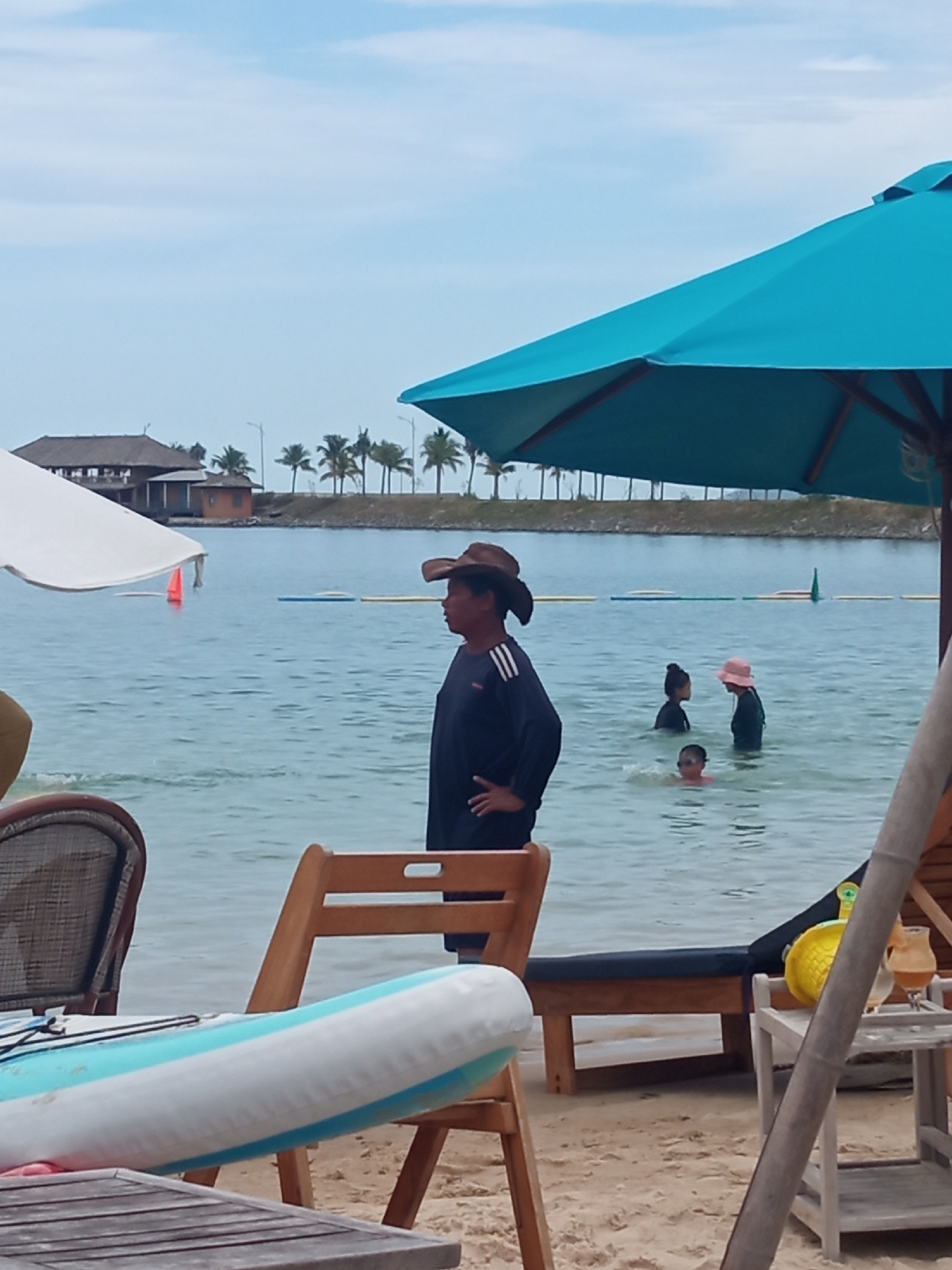 Quiet afternoon at a Nha Trang beach club