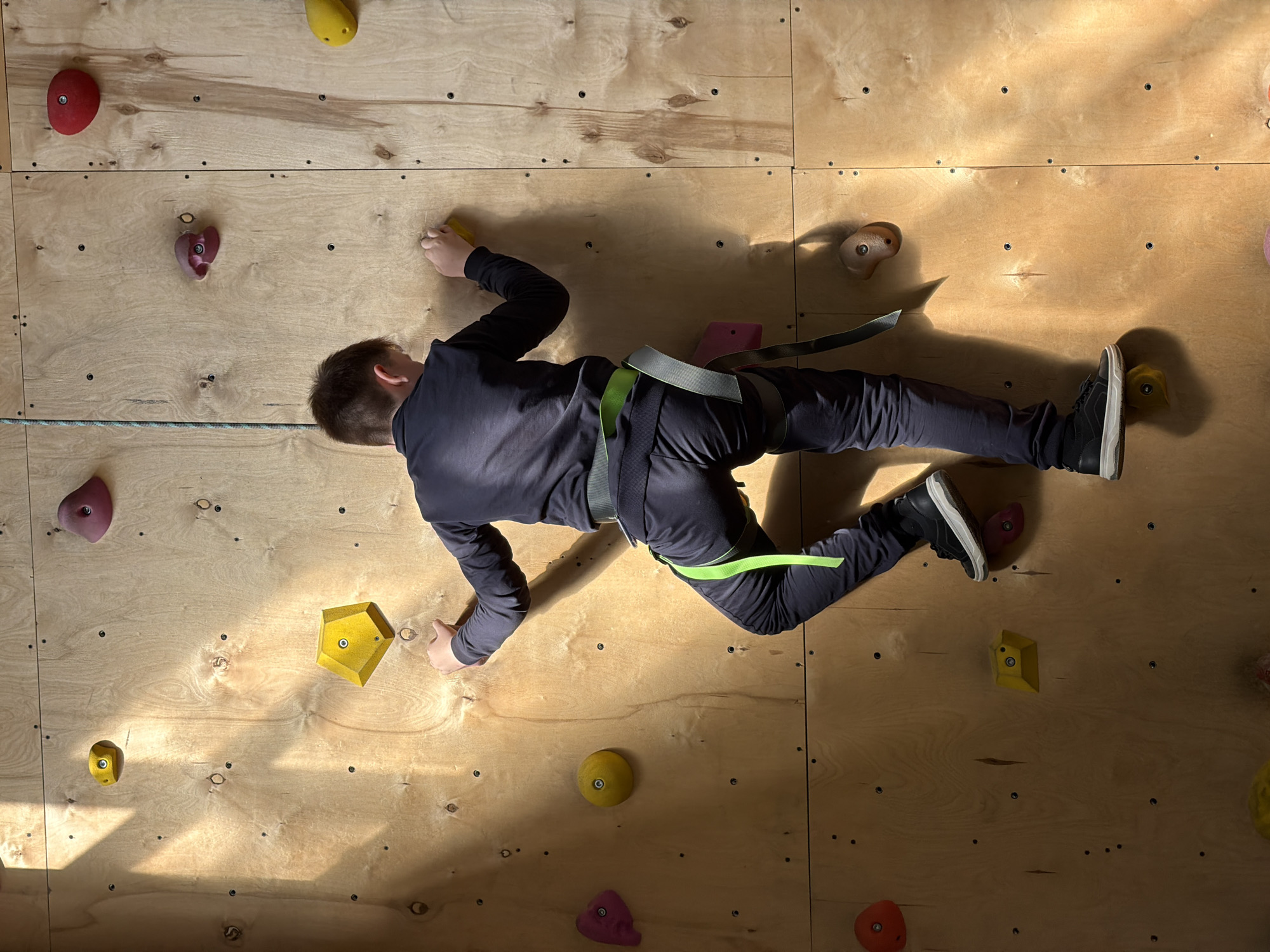 Children enjoy indoor rock climbing session in Izhevsk