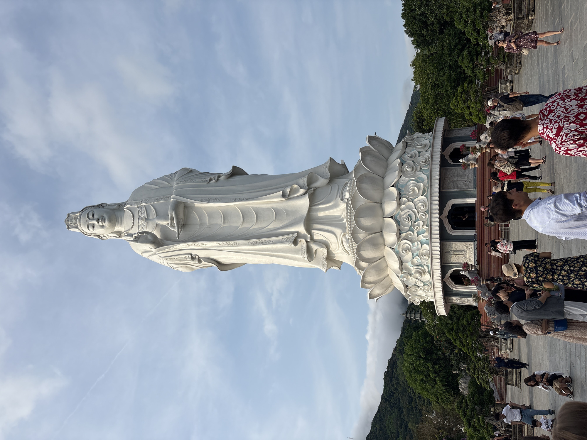 Tourists visit Linh Ứng Pagoda complex in Đà Nẵng