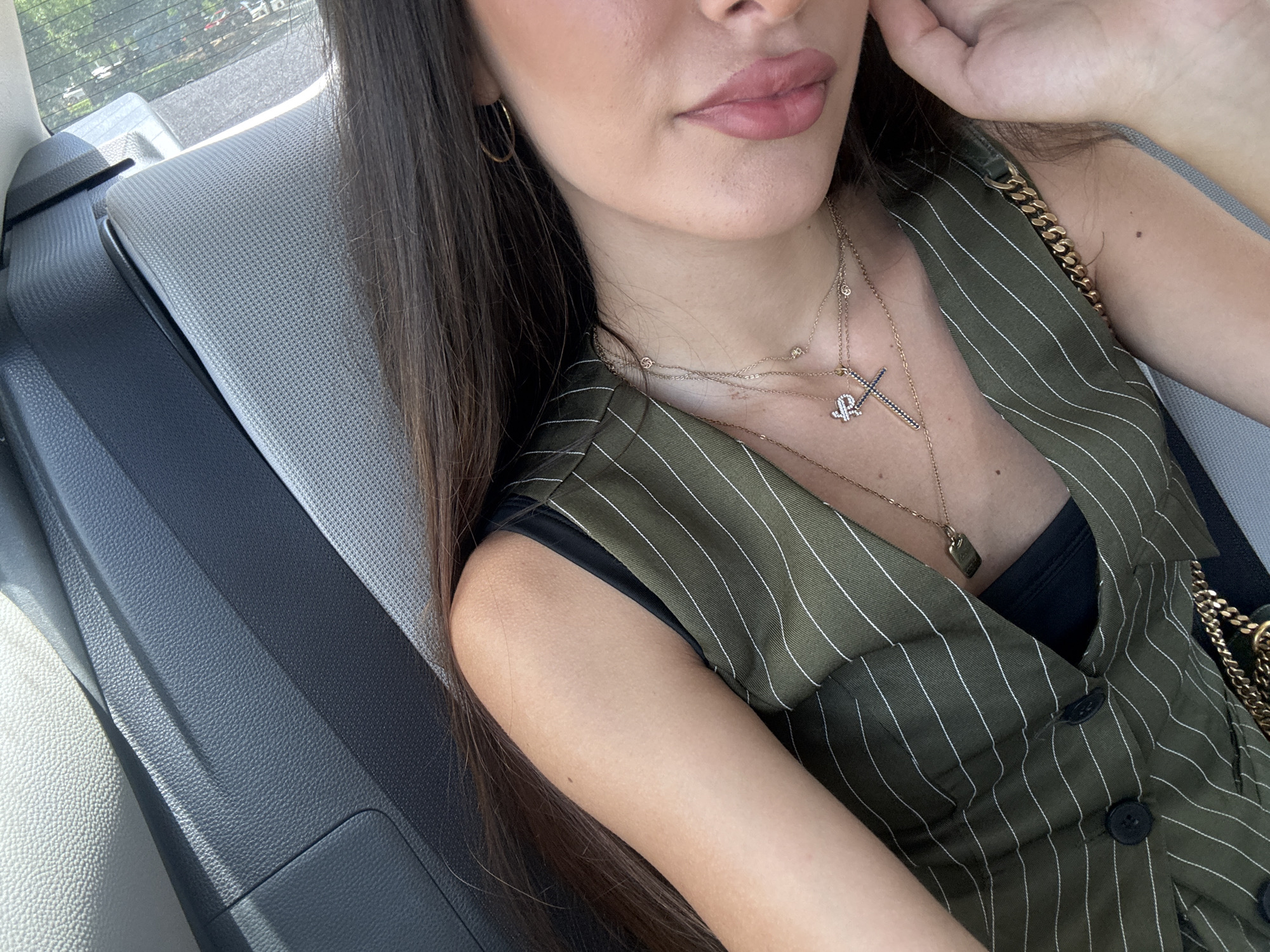 Back-seat selfies and highway views in Aventura, Florida