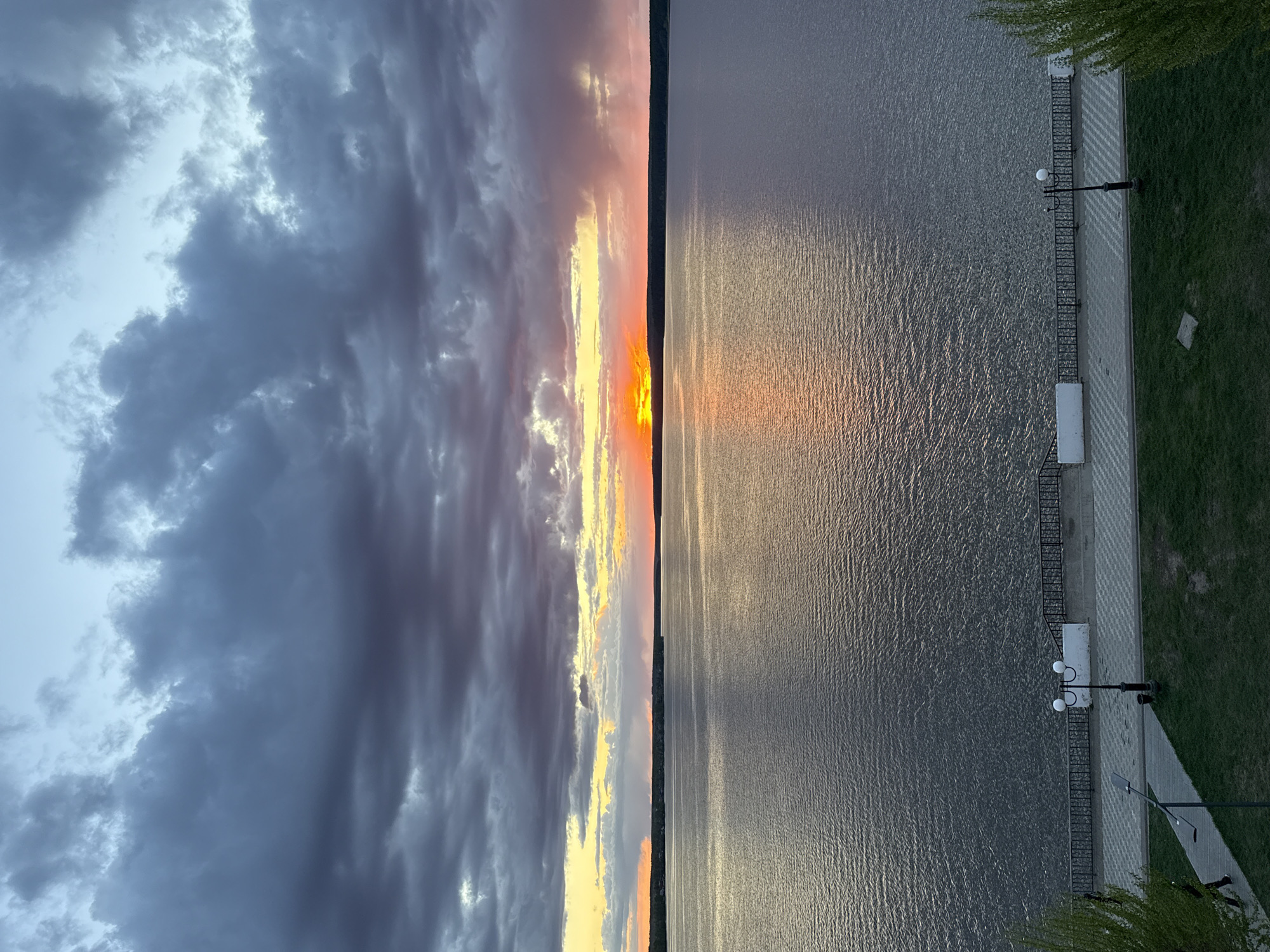 Dramatic sunset observed over Votkinsk Reservoir, Russia