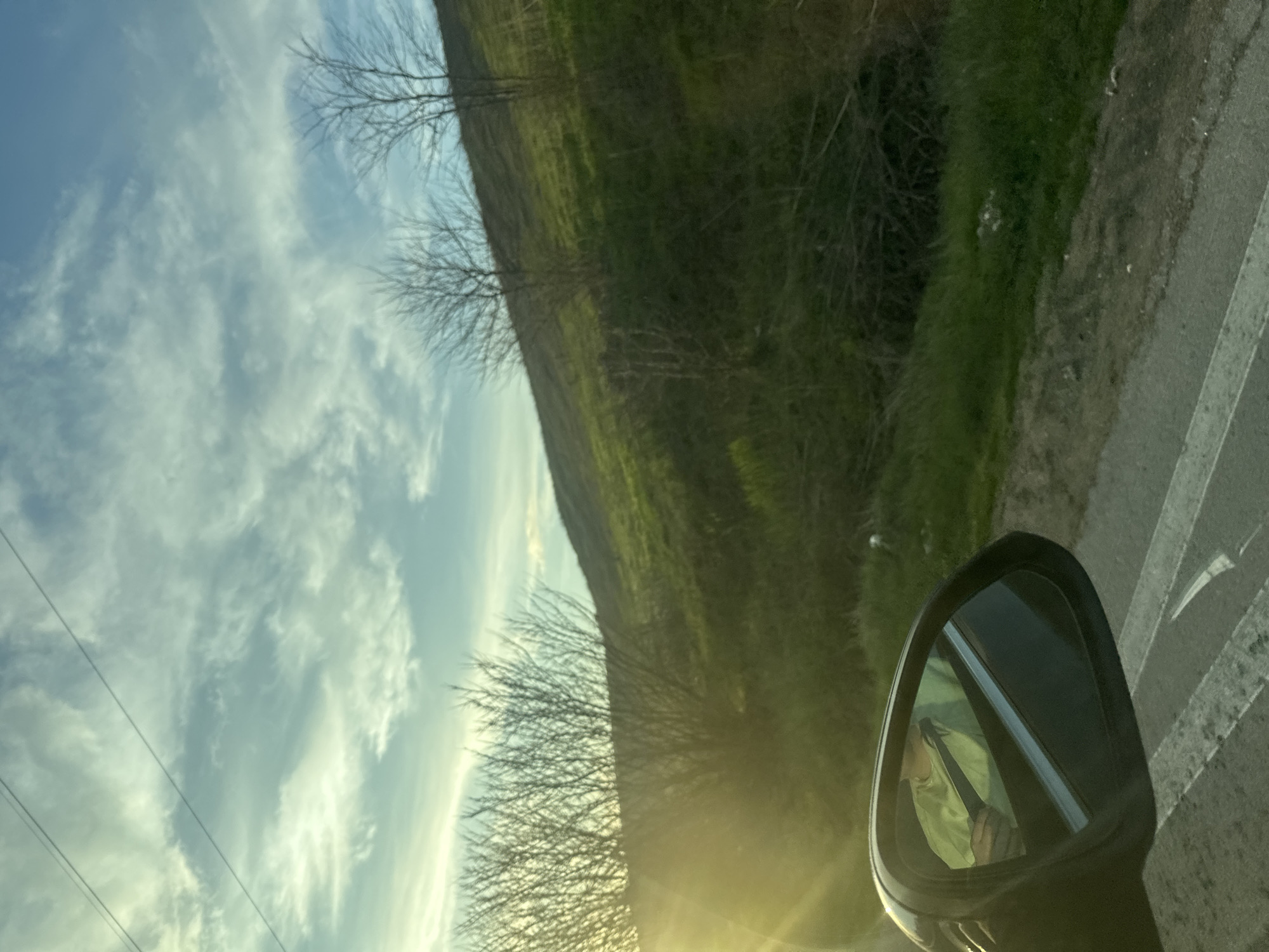 Driver in yellow shirt observed in vehicle mirror in Tutrakan