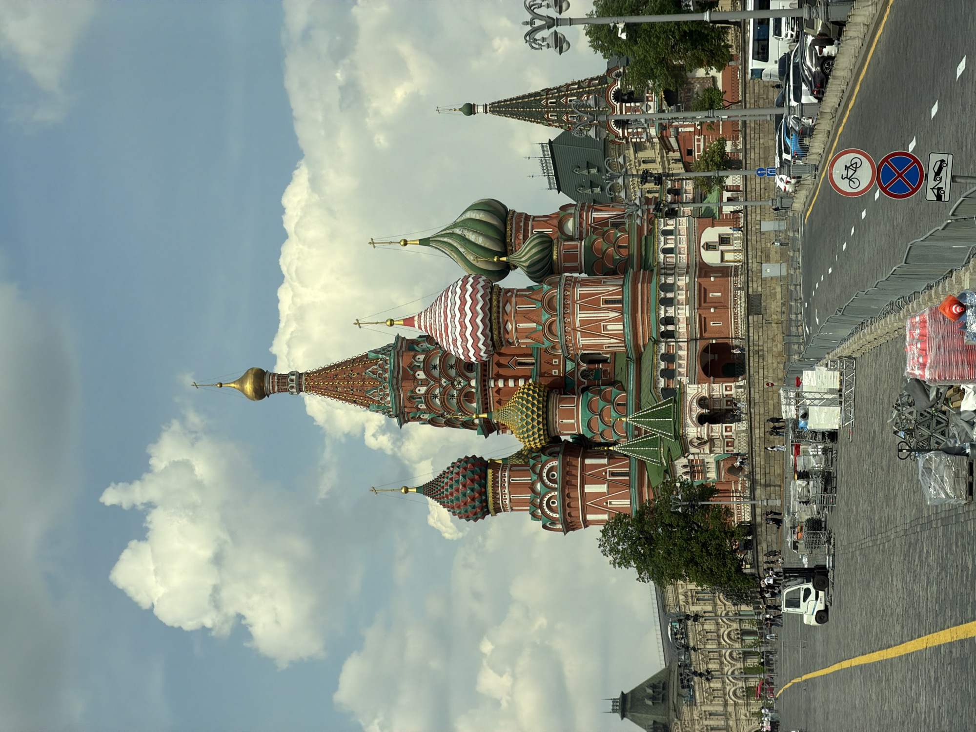 Saint Basil's Cathedral observed under partly cloudy Moscow skies