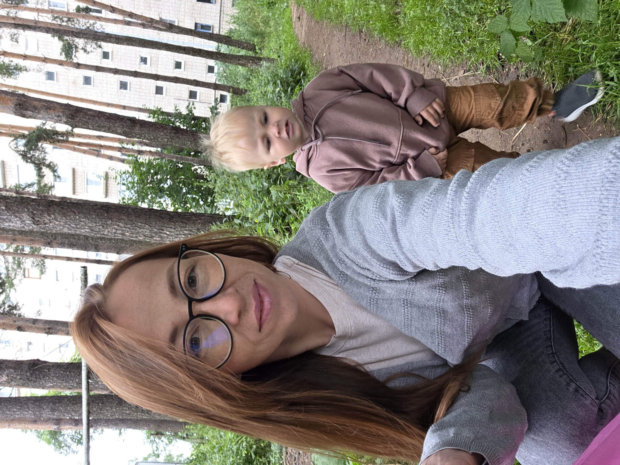 Morning out: selfies and a toddler on an outdoor stroll
