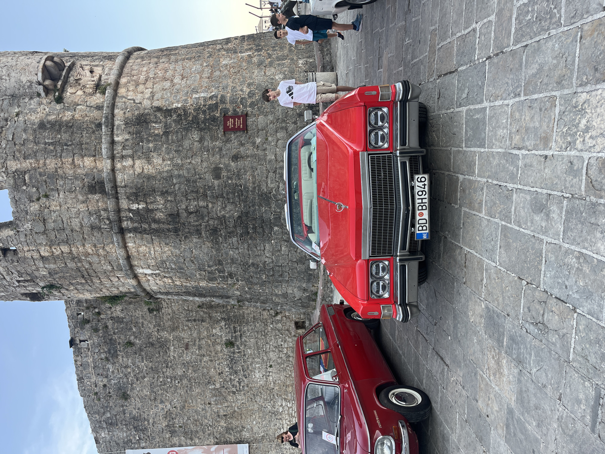 Vintage car gathering observed in Budva's historic district