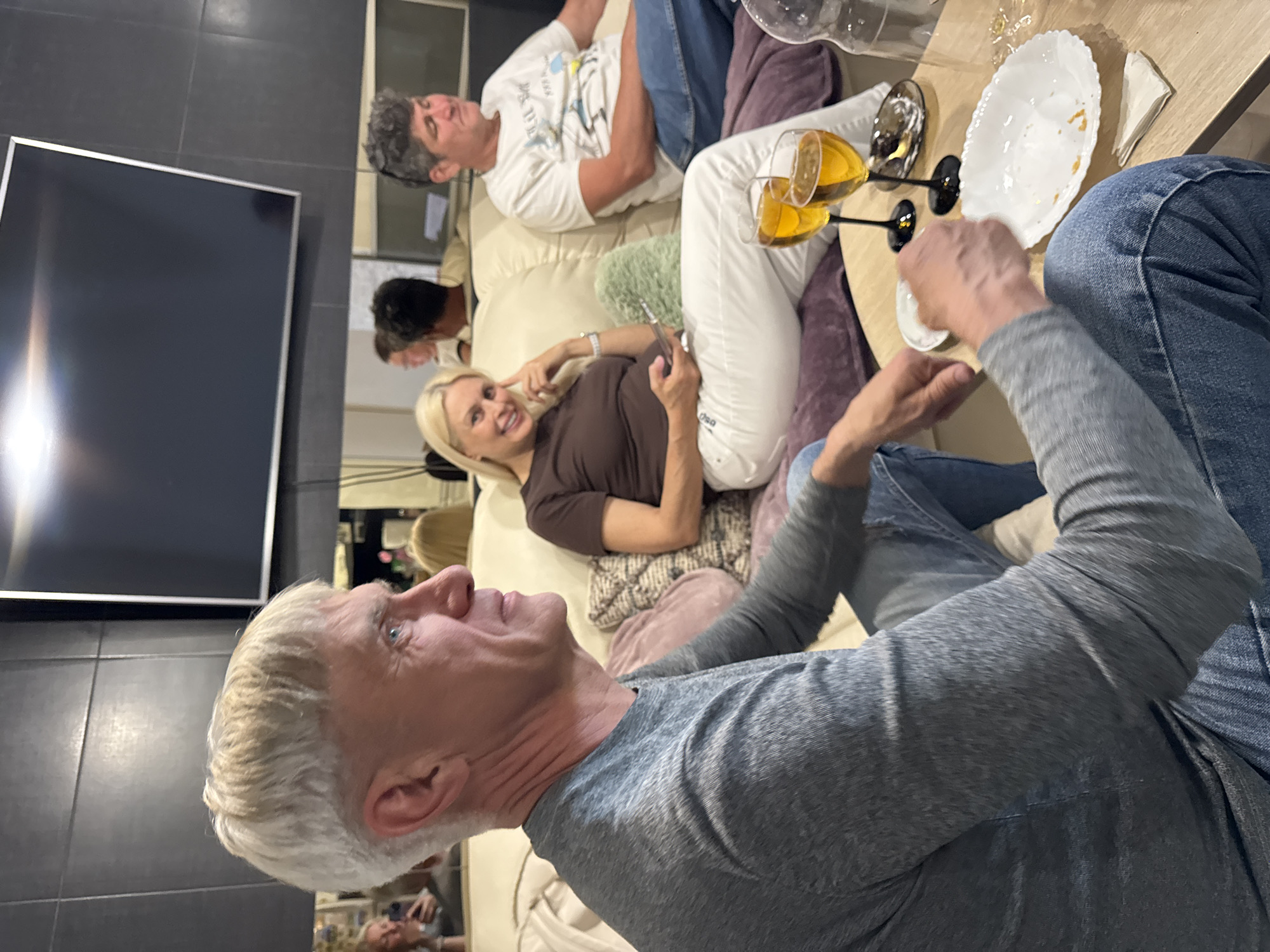 Family gathering with pets documented in Irkutsk home