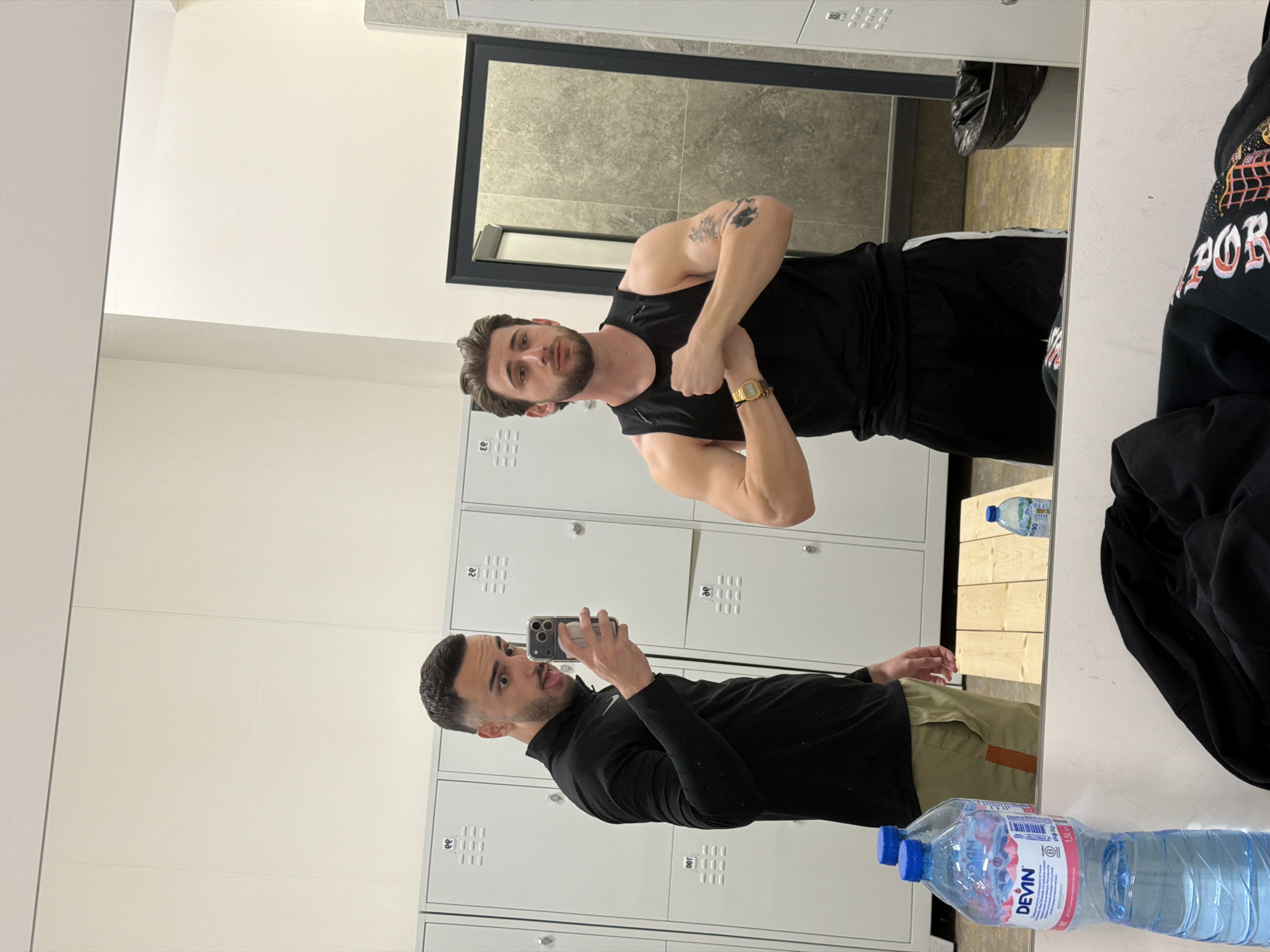 Man exercises, takes selfies at Plovdiv gym Friday morning