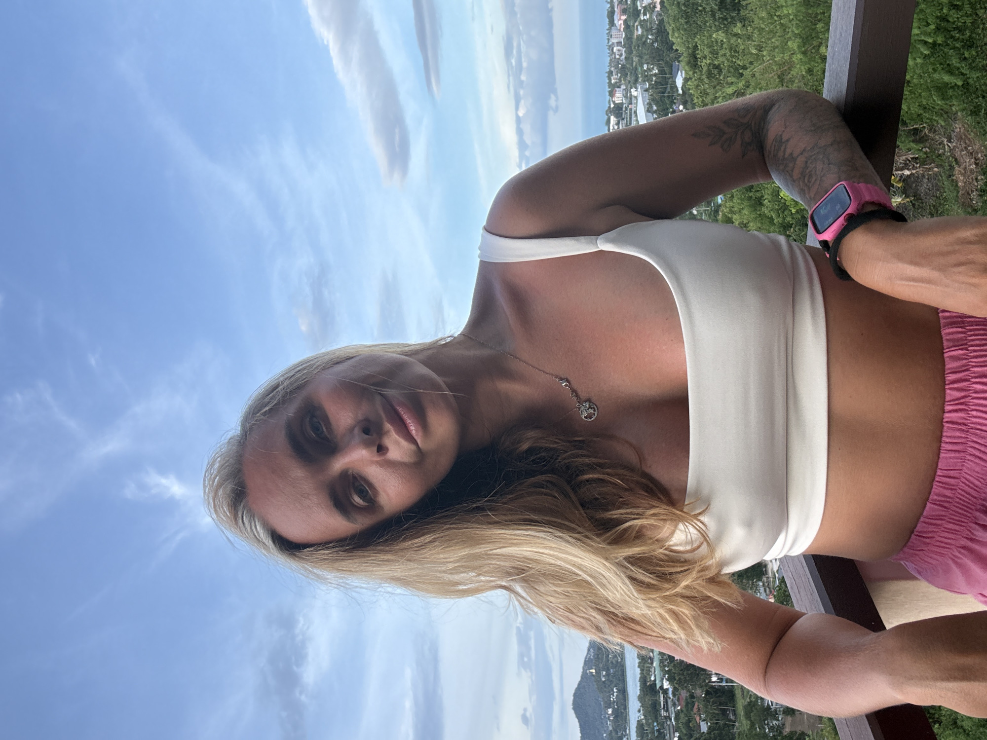 Balcony views and selfies over Ko Samui's coastline