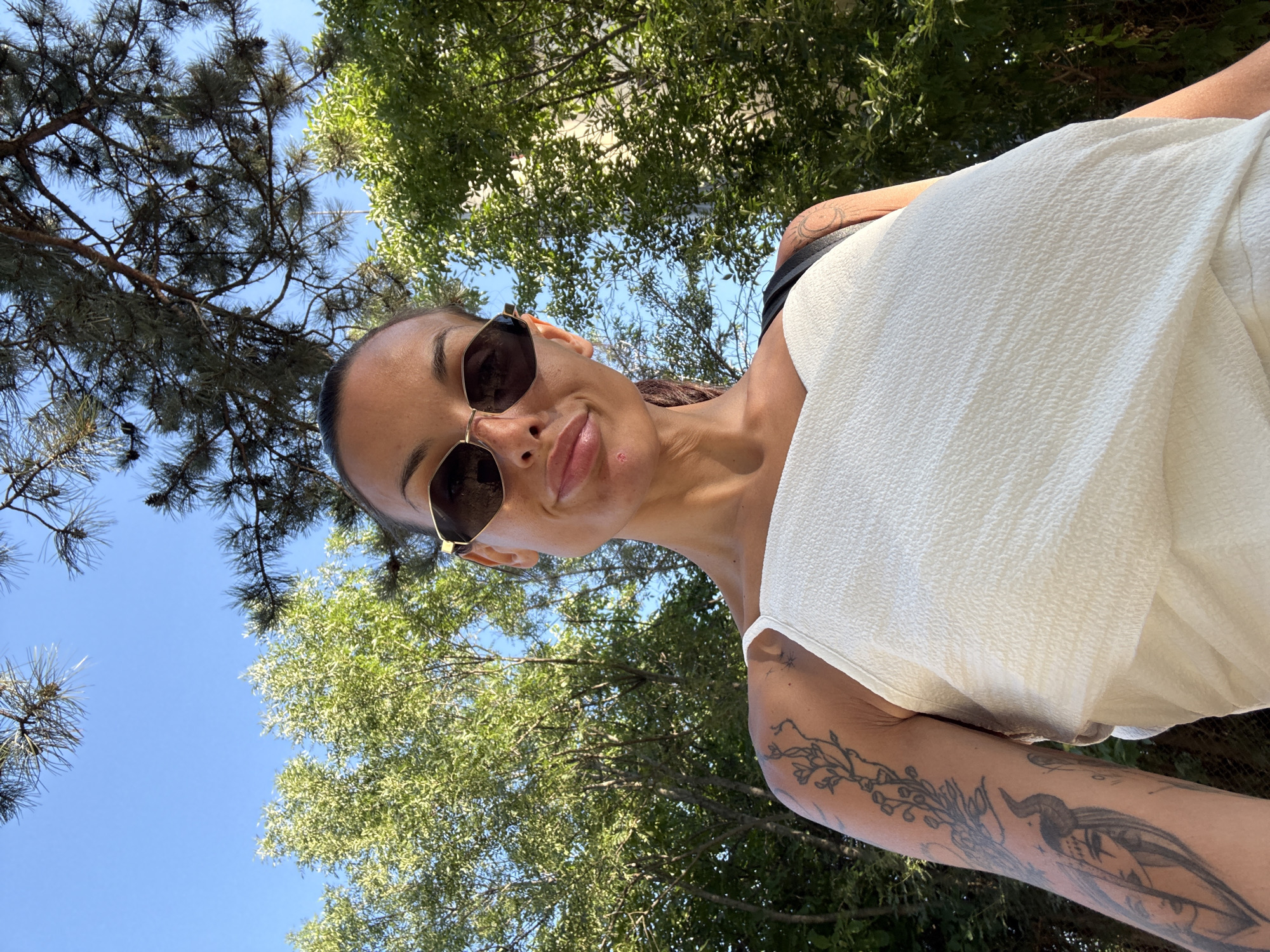 Sunny afternoon in Pleven, sunglasses and open sky