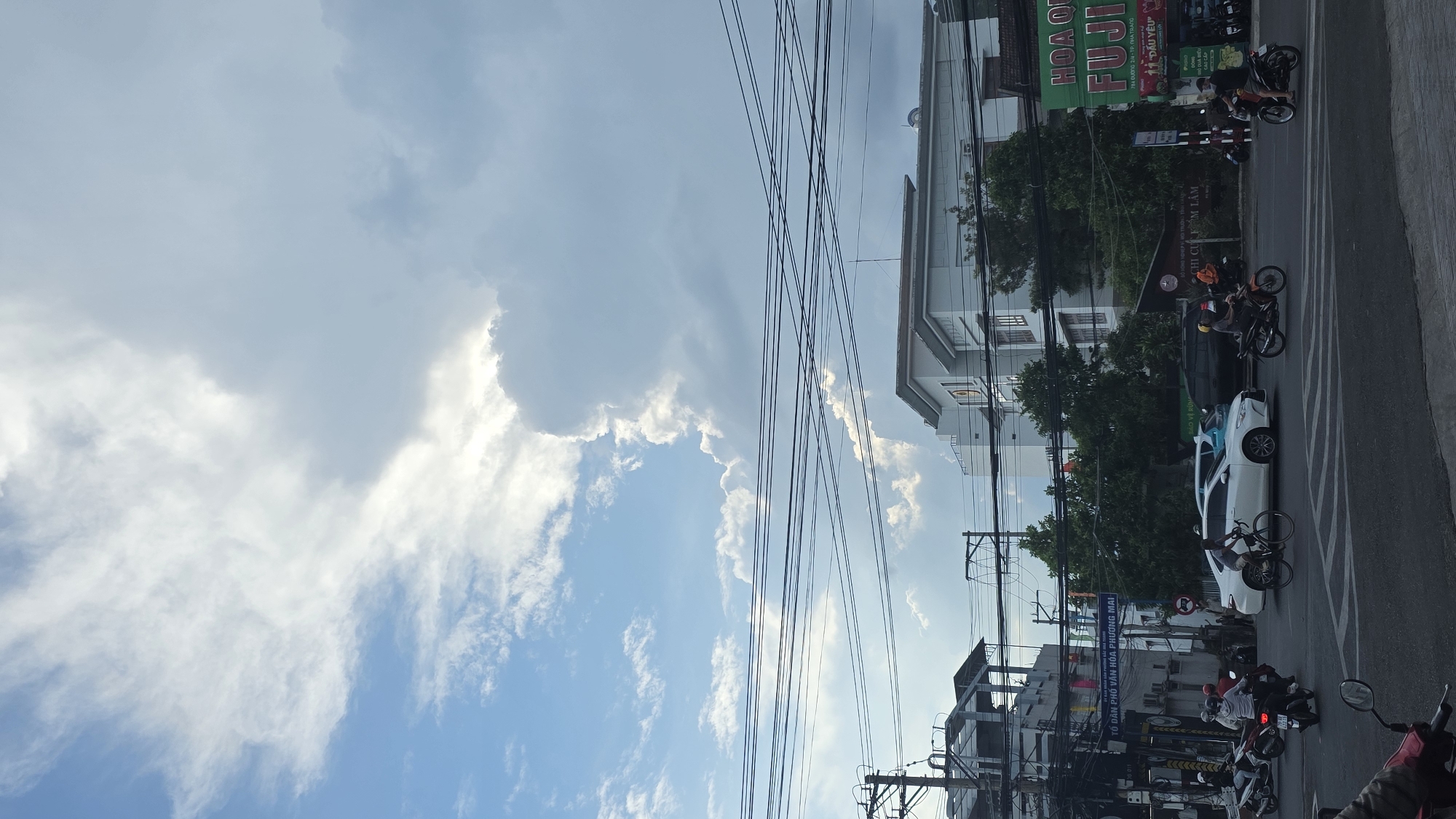 Everyday street scenes captured across Nha Trang ward