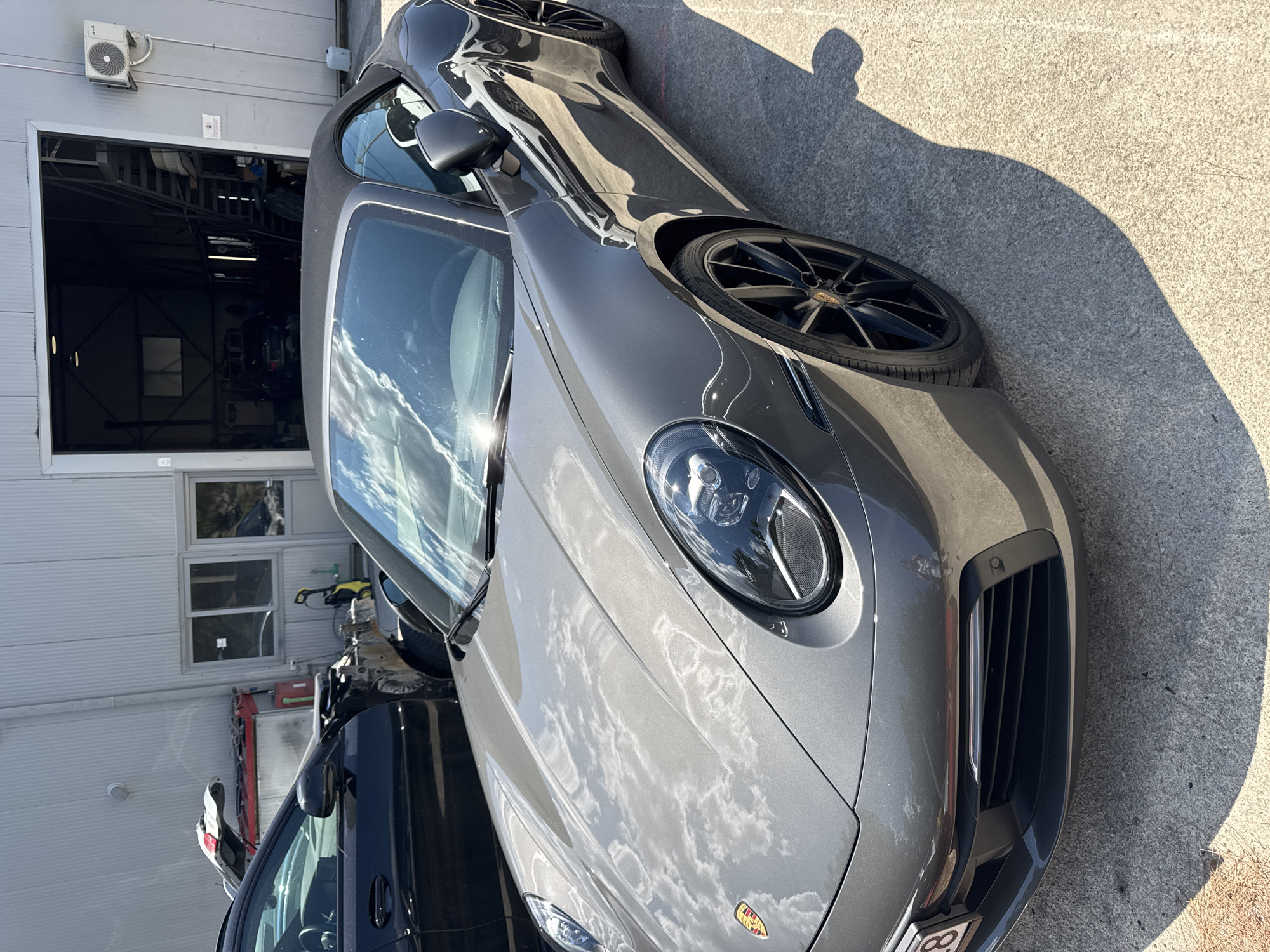 Auto workshop in Montenegro handling serious engine and body work