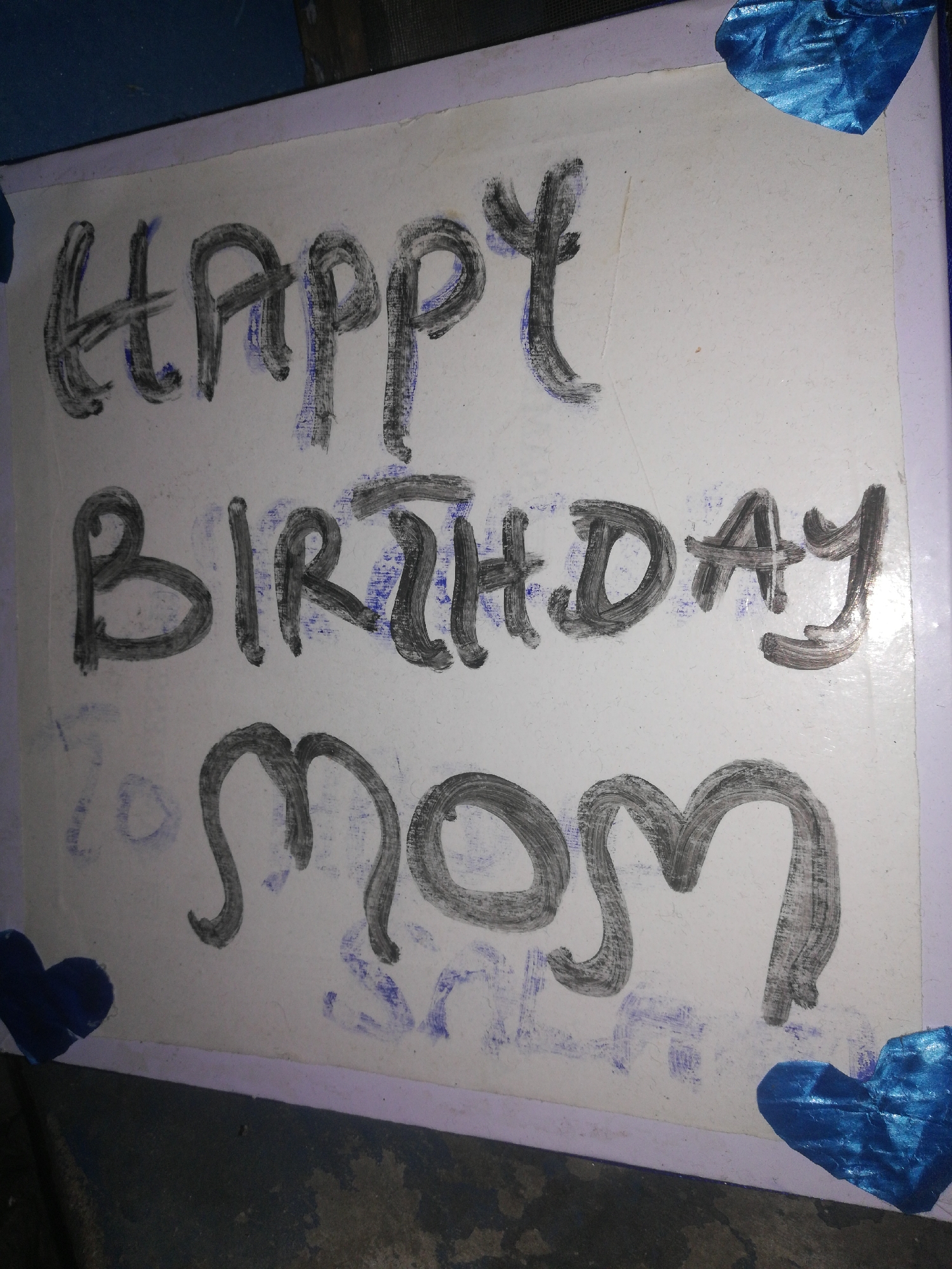 Handmade birthday sign for mom spotted in Lagos