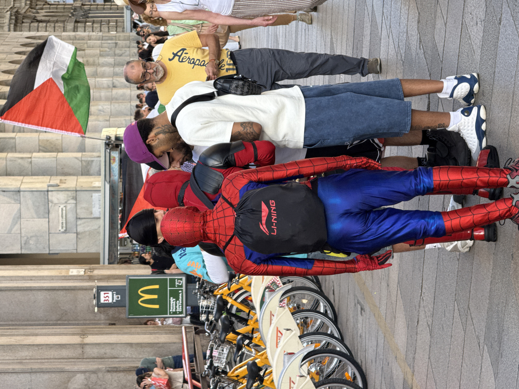 Palestinian protest held at Milan's Duomo during stage setup