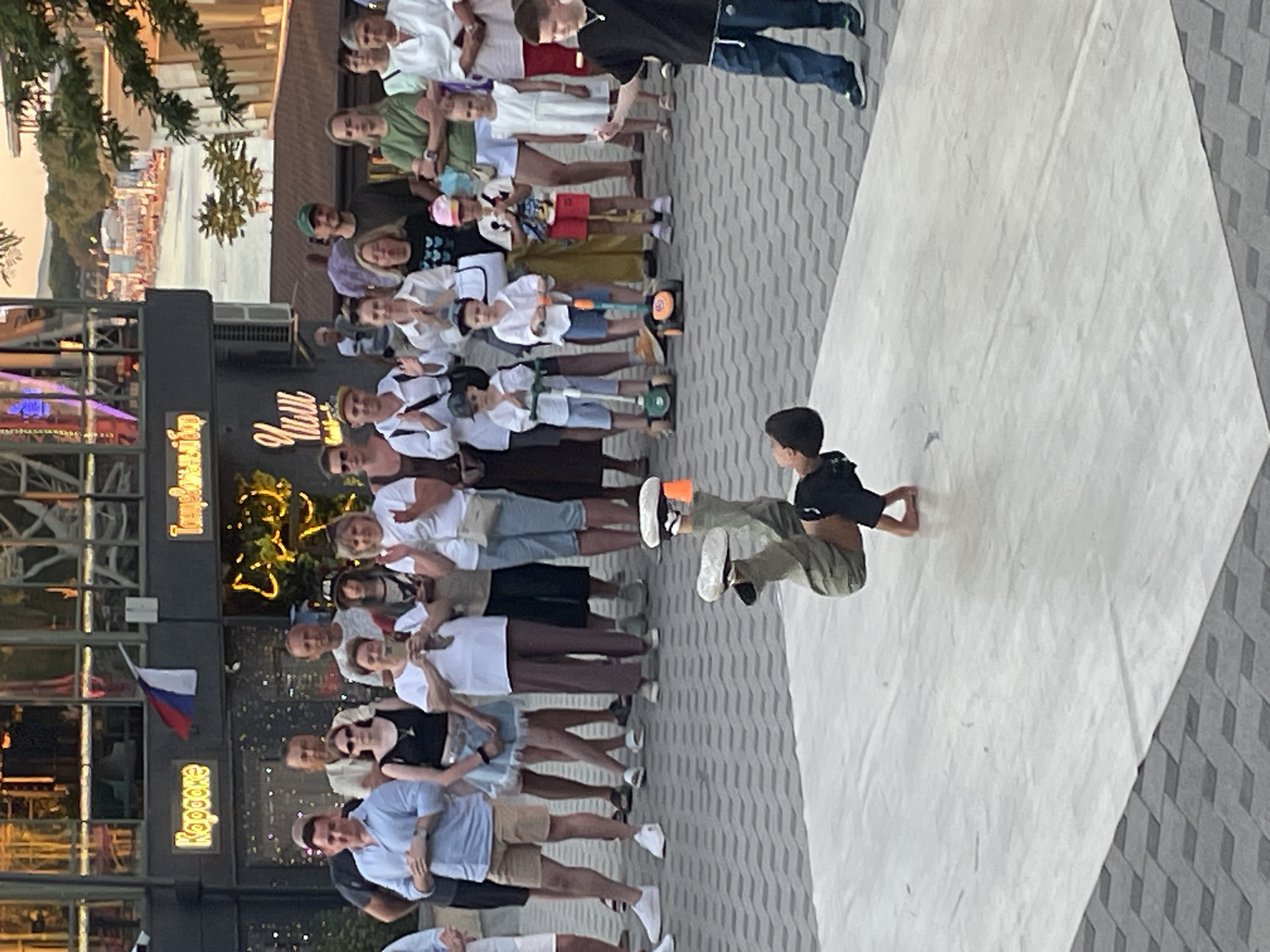 Street breakdancing draws a crowd in Anapa's evening square