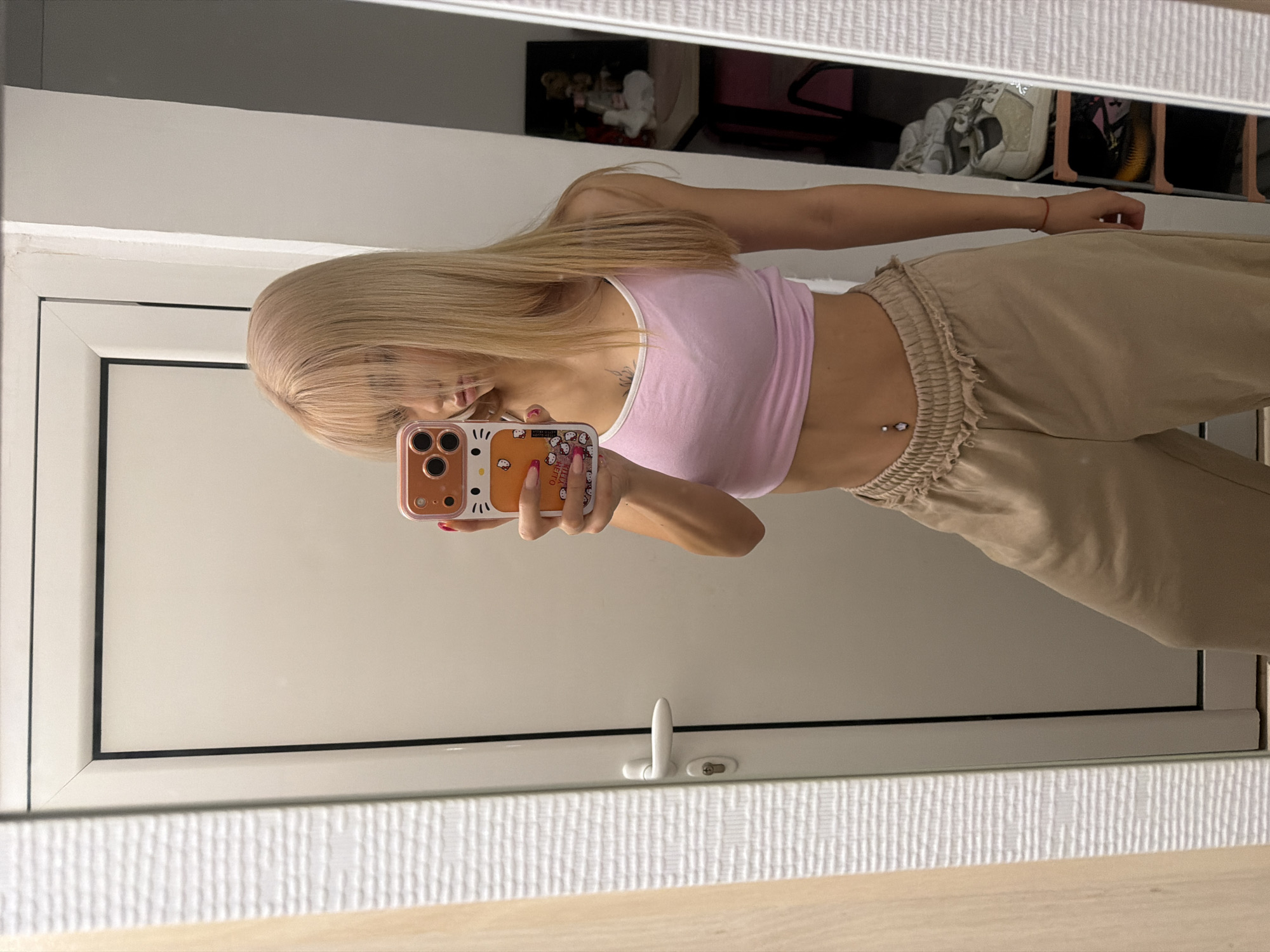 Woman takes gym selfies in Sofia fitness center