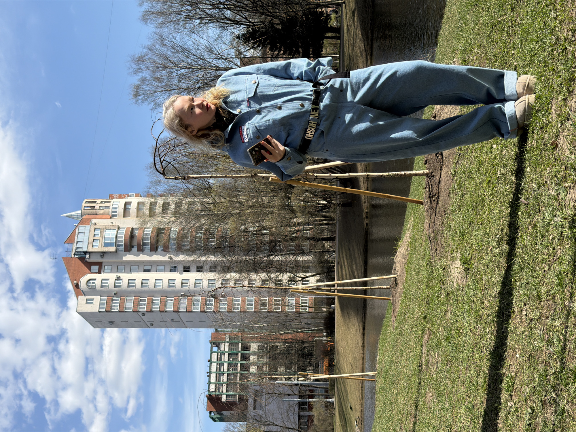 Spring photography session documented in Saint Petersburg park