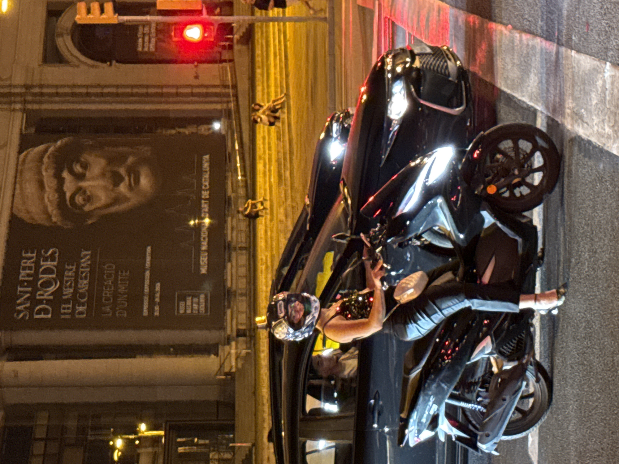 Evening street life around Barcelona's Las Arenas district