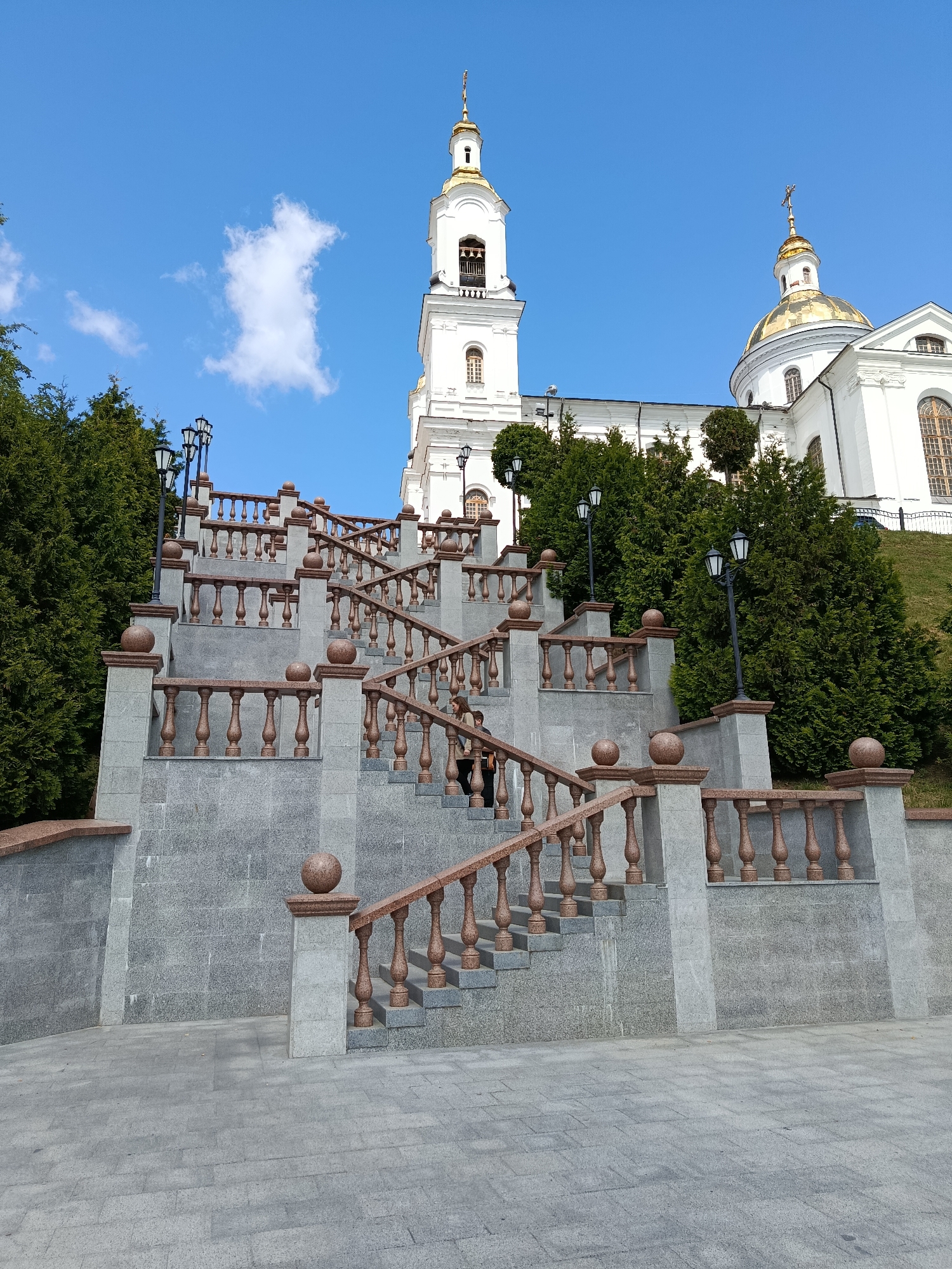 Exploring Vitsebsk's cathedral, staircase, and riverfront on a summer morning