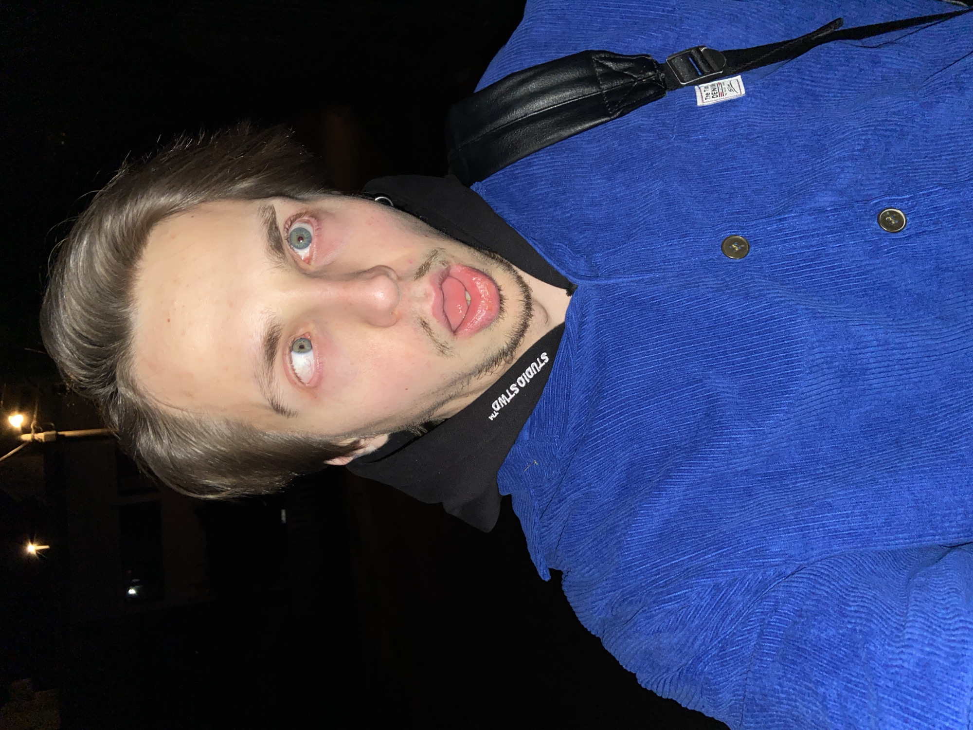 Disoriented man observed in outdoor setting in Šušanj, Montenegro