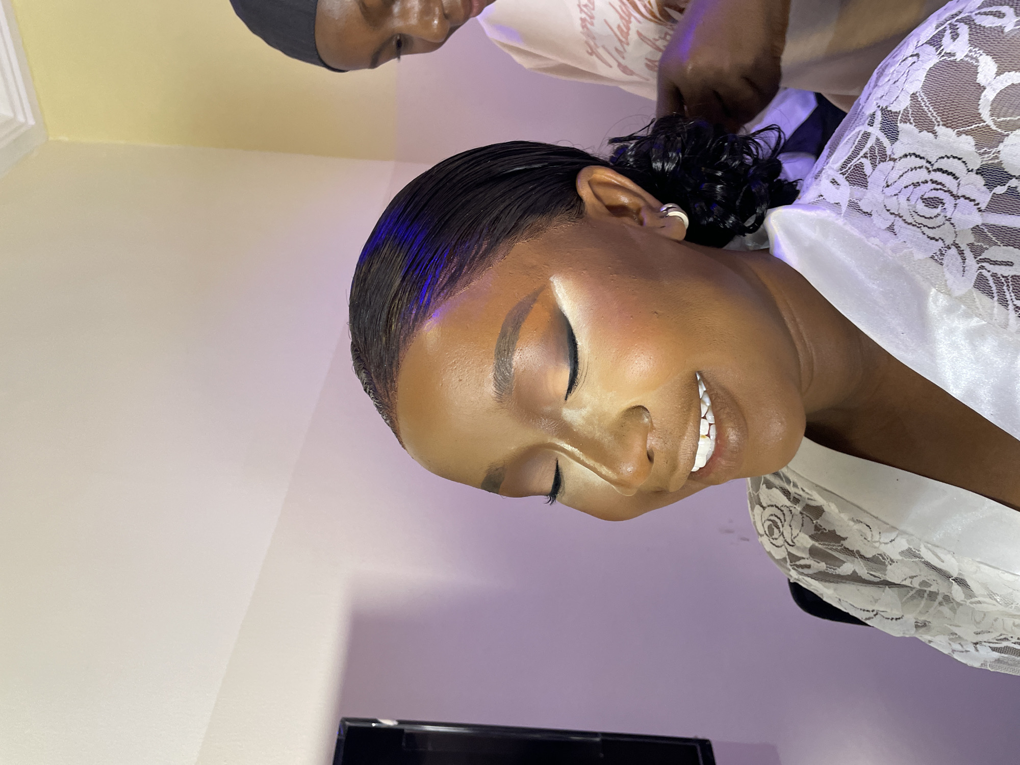 Woman receives beauty preparation services in Bar Jirgi Summa