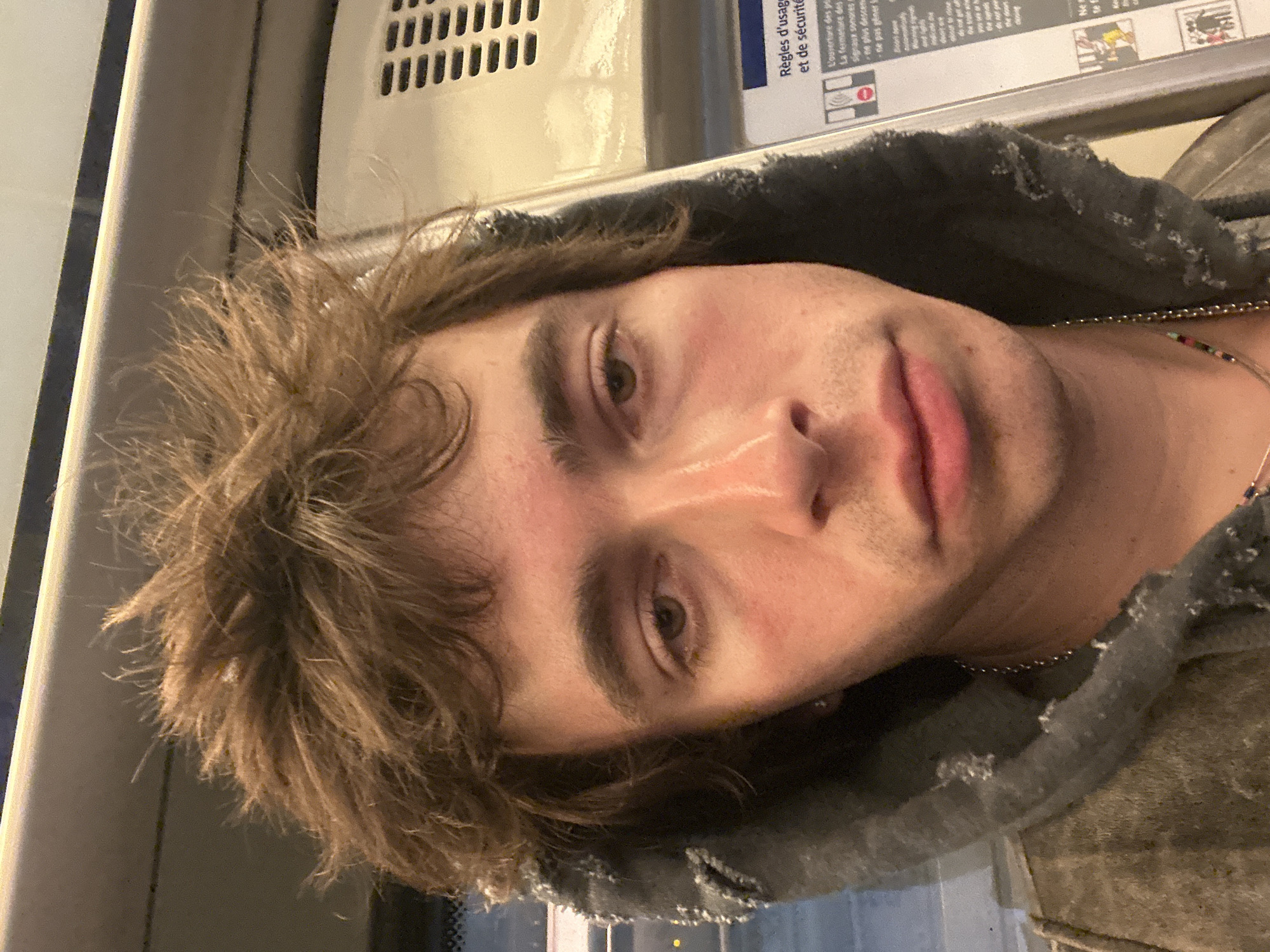 Passengers captured on Paris train during evening commute