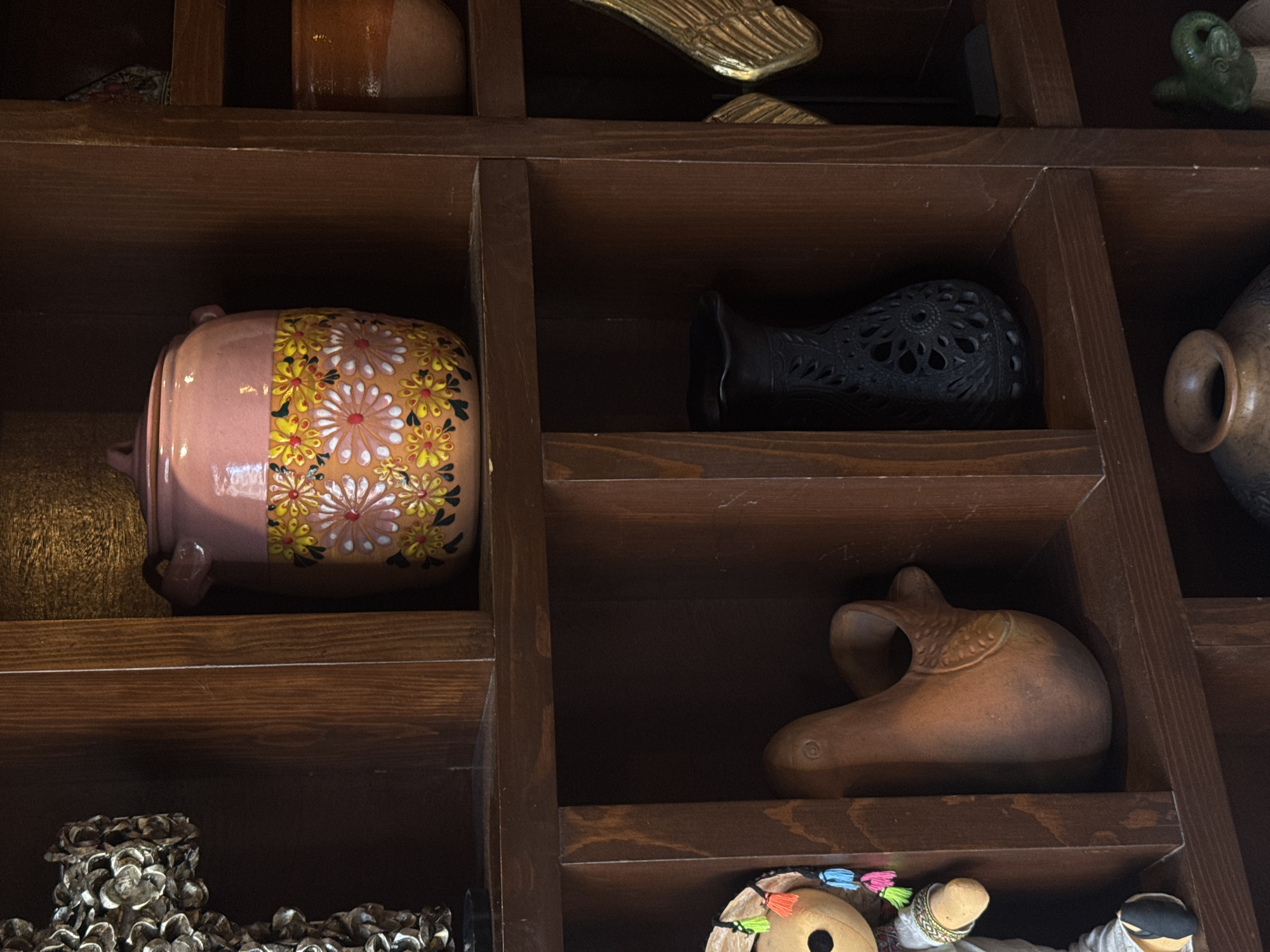 Traditional store interior documented in San Andrés Cholula
