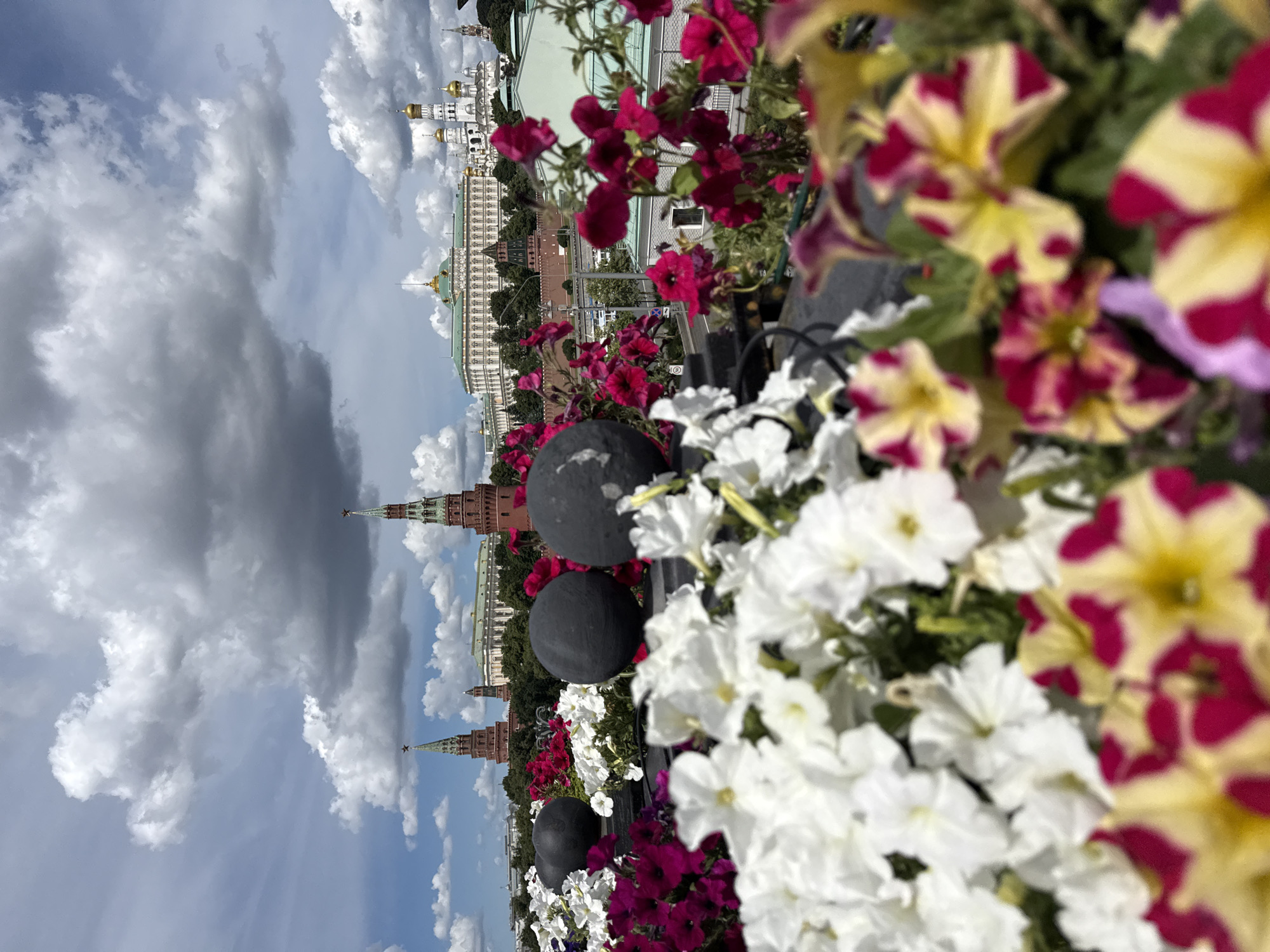 Moscow city center on a June morning, Kremlin to canal