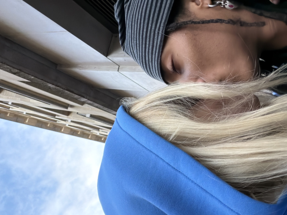 Parisian street life captured in 12-minute afternoon snapshot