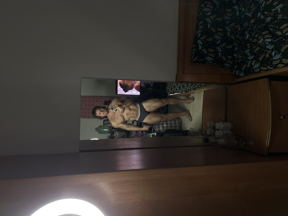 Man takes multiple mirror selfies in Saint Petersburg residence