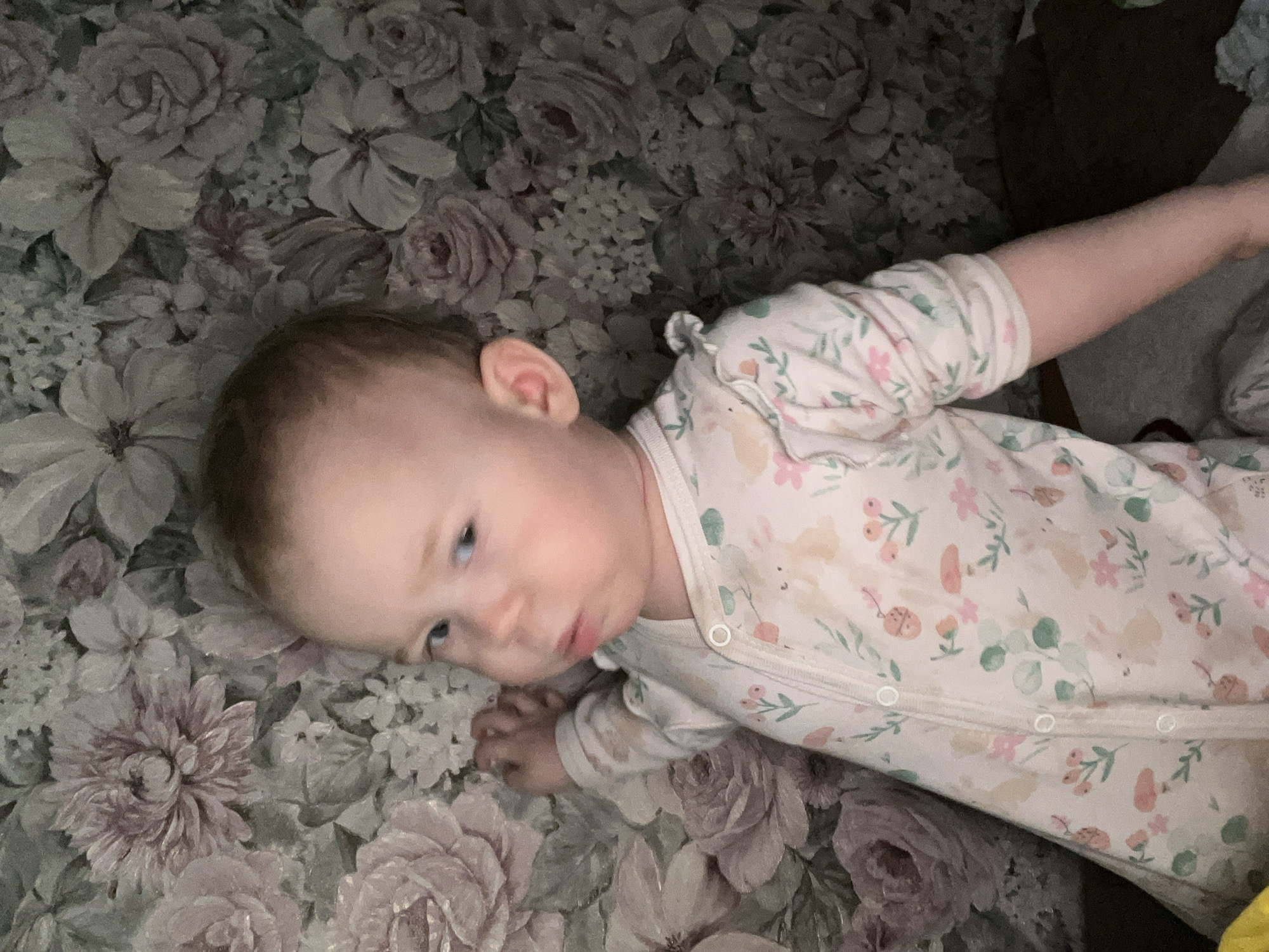 Mother documents early morning moments with baby in Chaikovsky