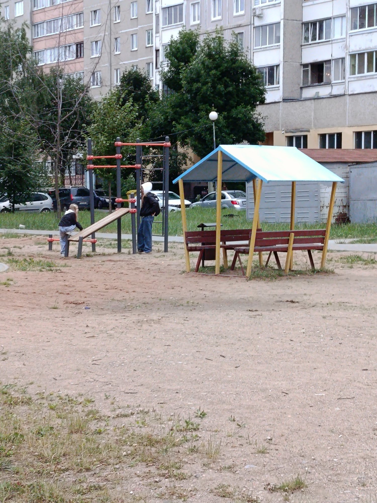 Minsk apartment district: playgrounds, gardens, and everyday street life