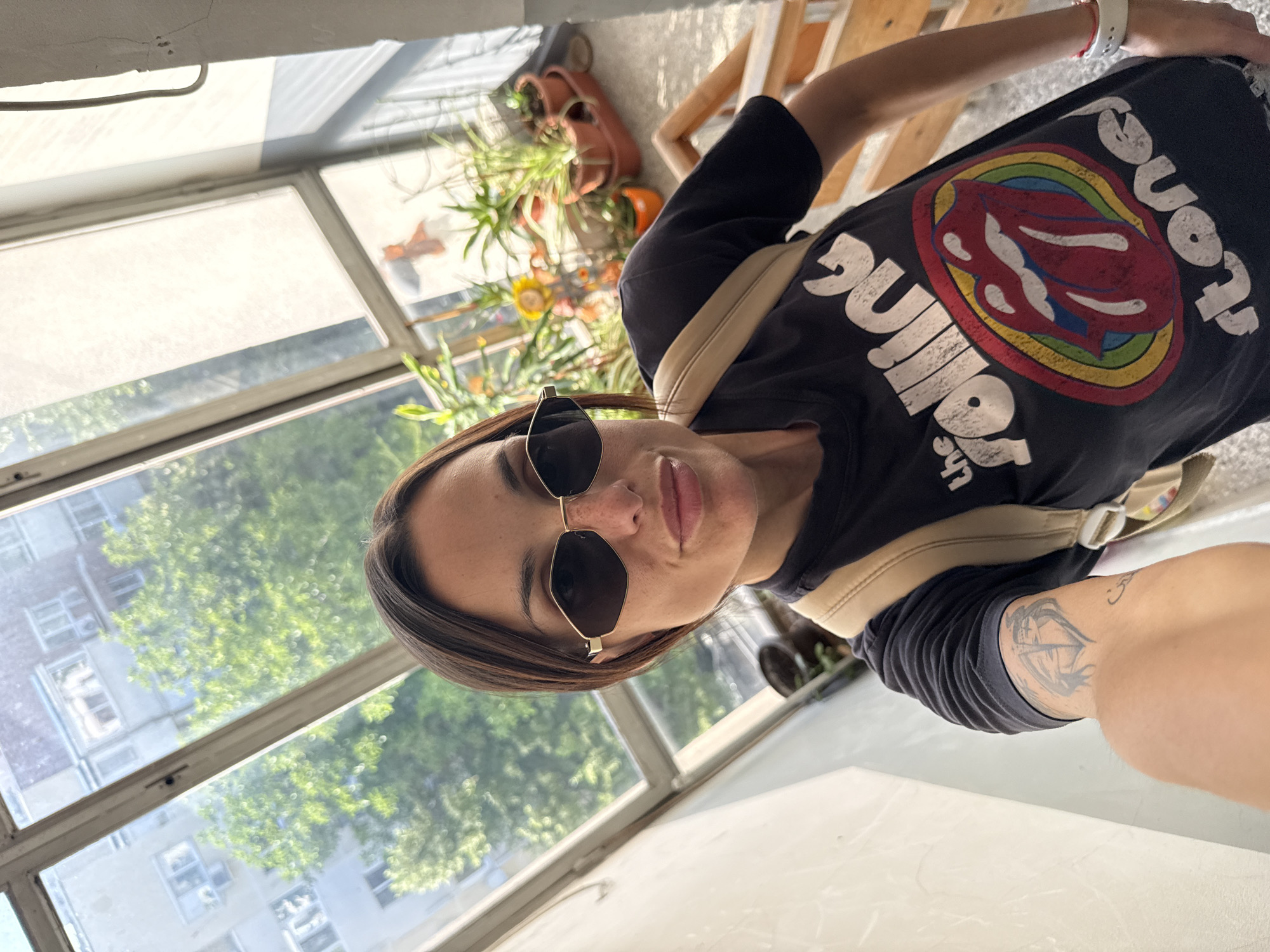 Woman documents casual day in Pleven through selfies and photos