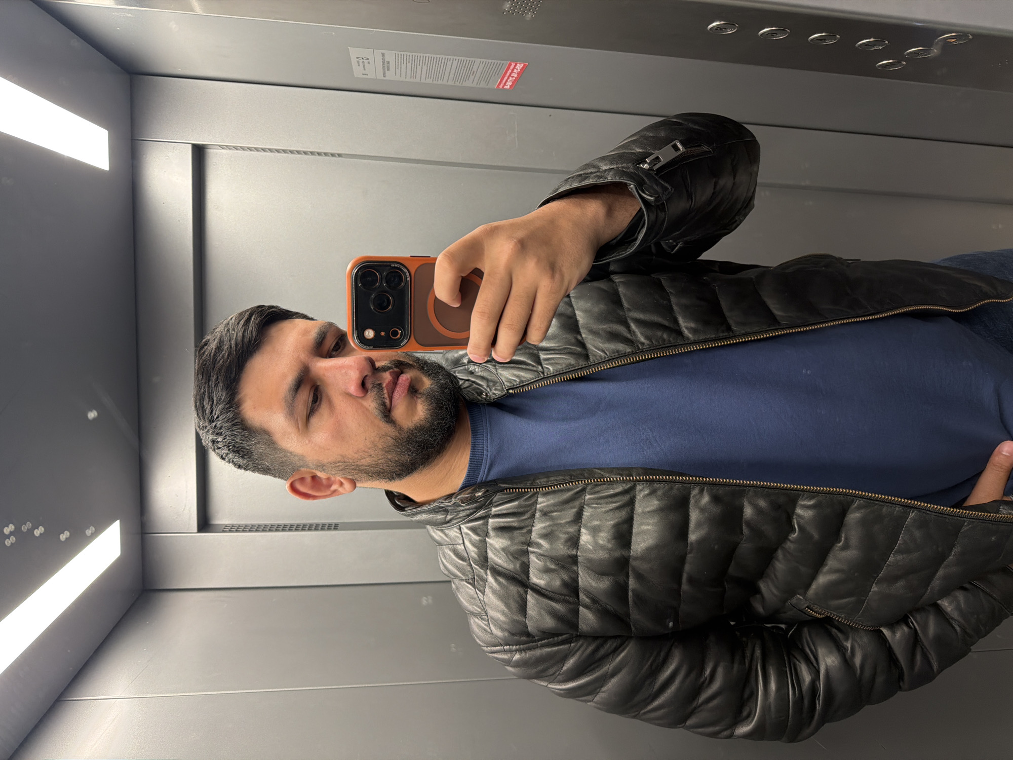 Man Takes Elevator Selfie in Krasnoyarsk