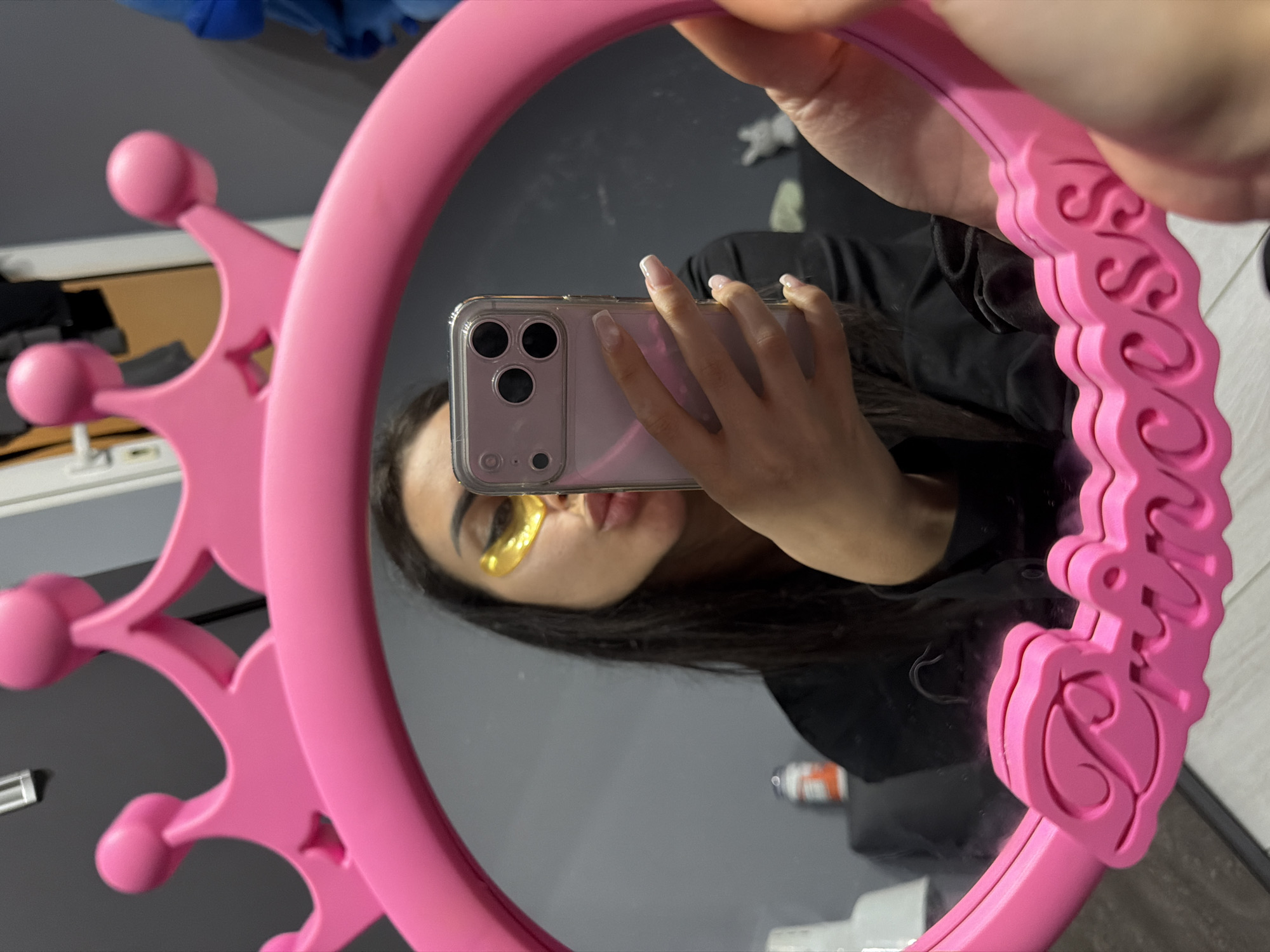 Woman documents evening with selfies and pet photos in Burgas