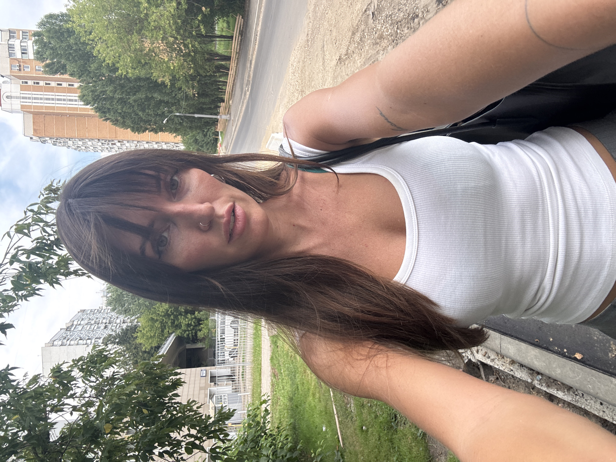 Selfies and street strolling on a cloudy Moscow afternoon