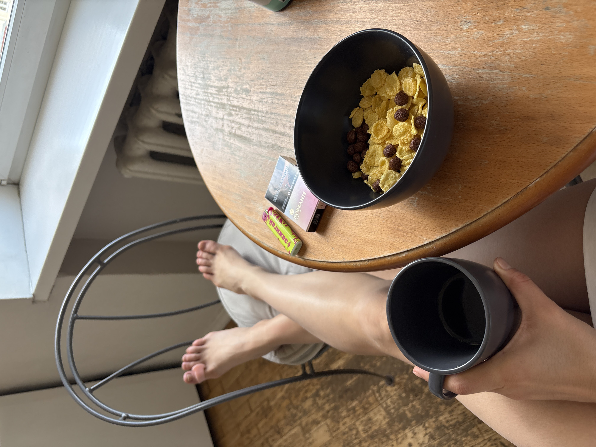 Moscow resident documents quiet morning routine, breakfast and cityscape