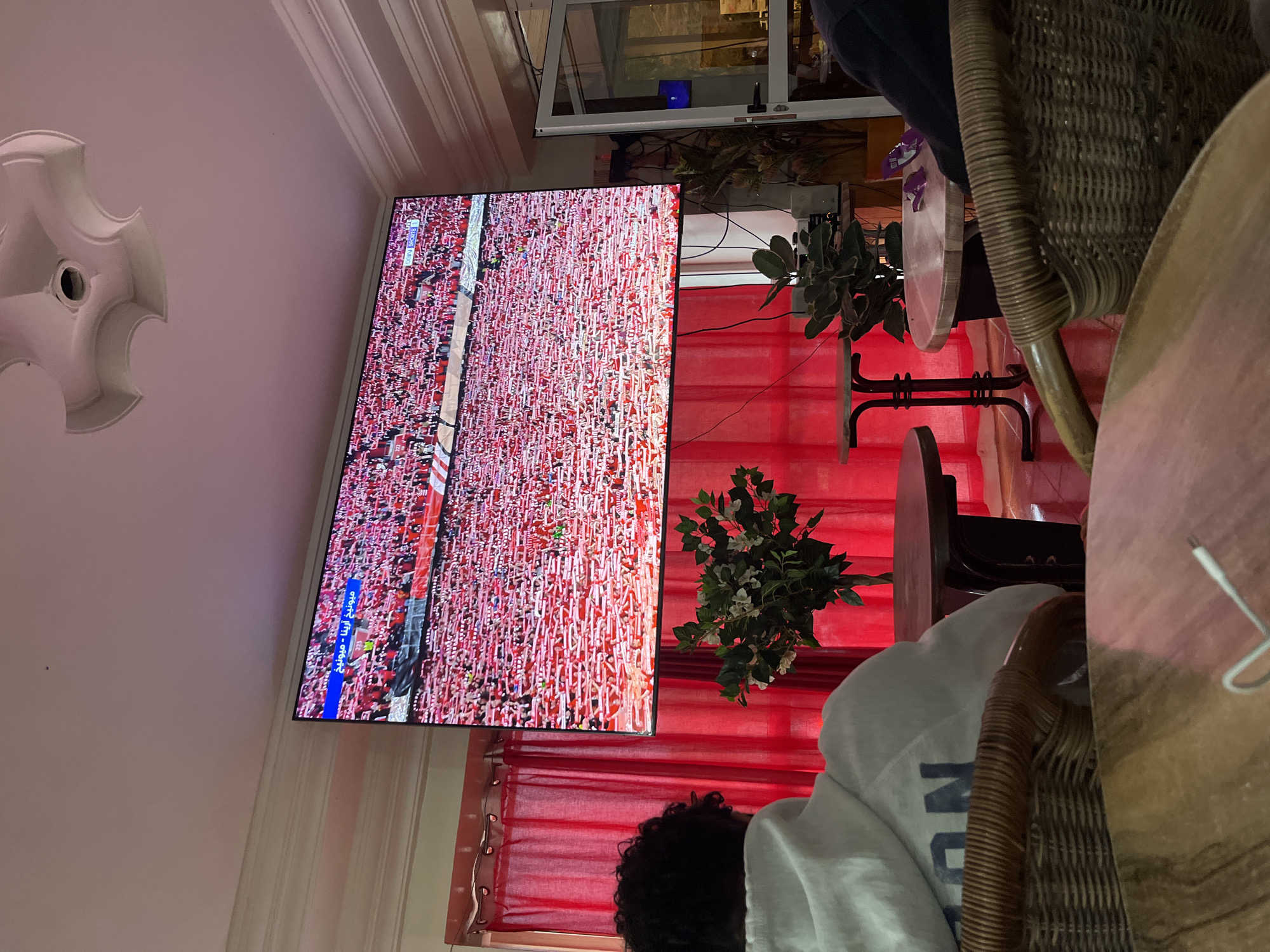 Morocco residents watch Bayern Munich defeat PSG 1-0