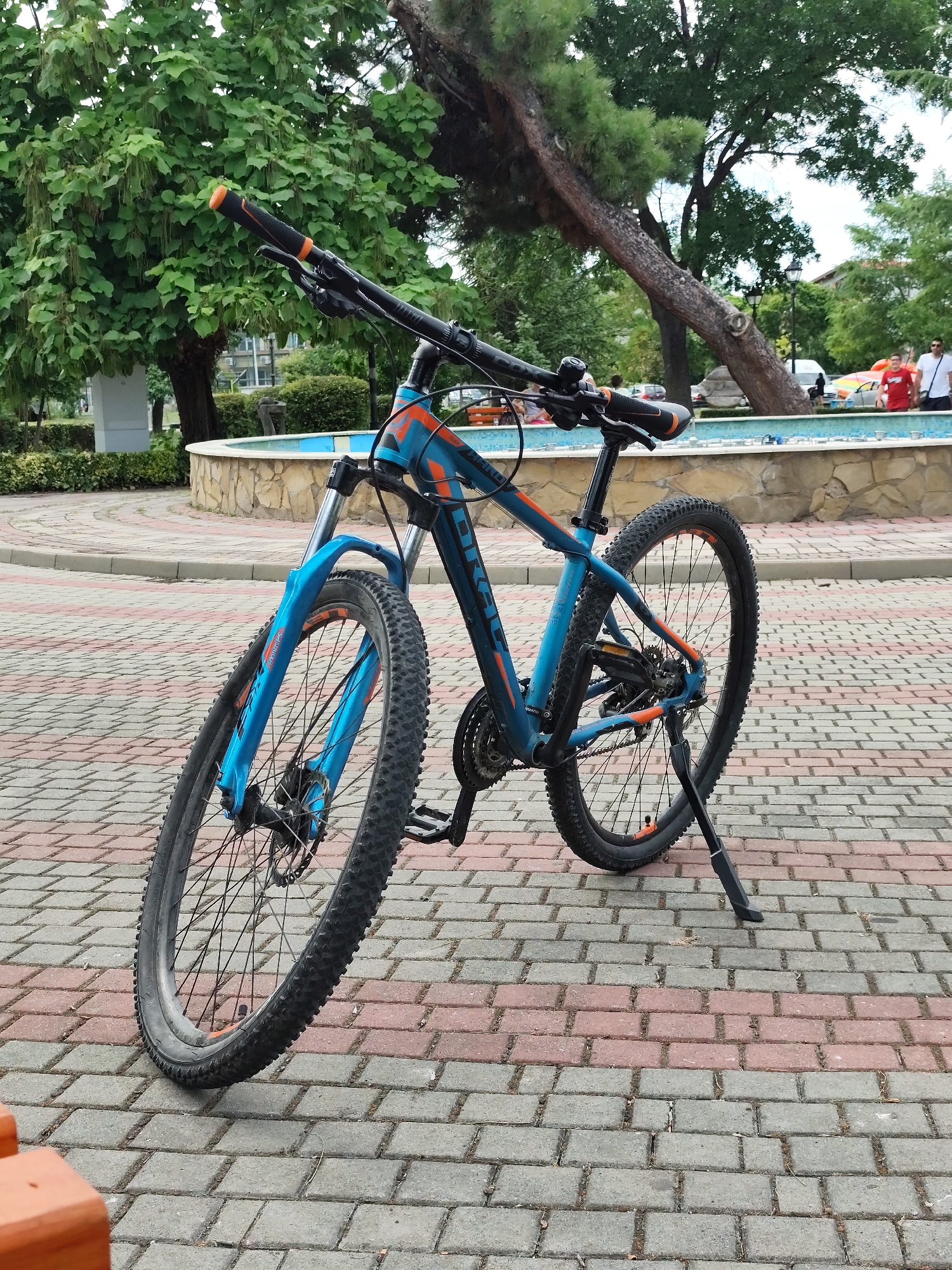 Bikes and a snack break in Pomorie's park