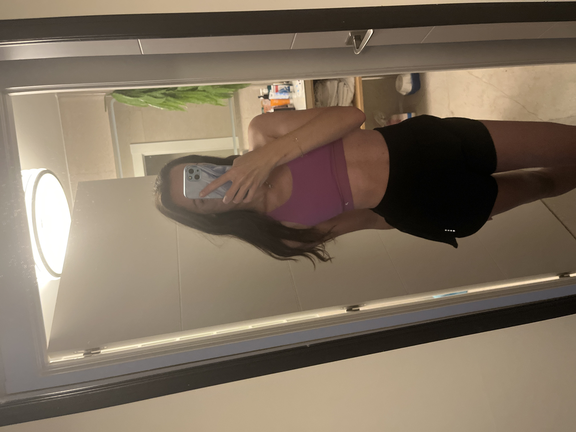Morning workout selfie session captured in Alicante bathroom