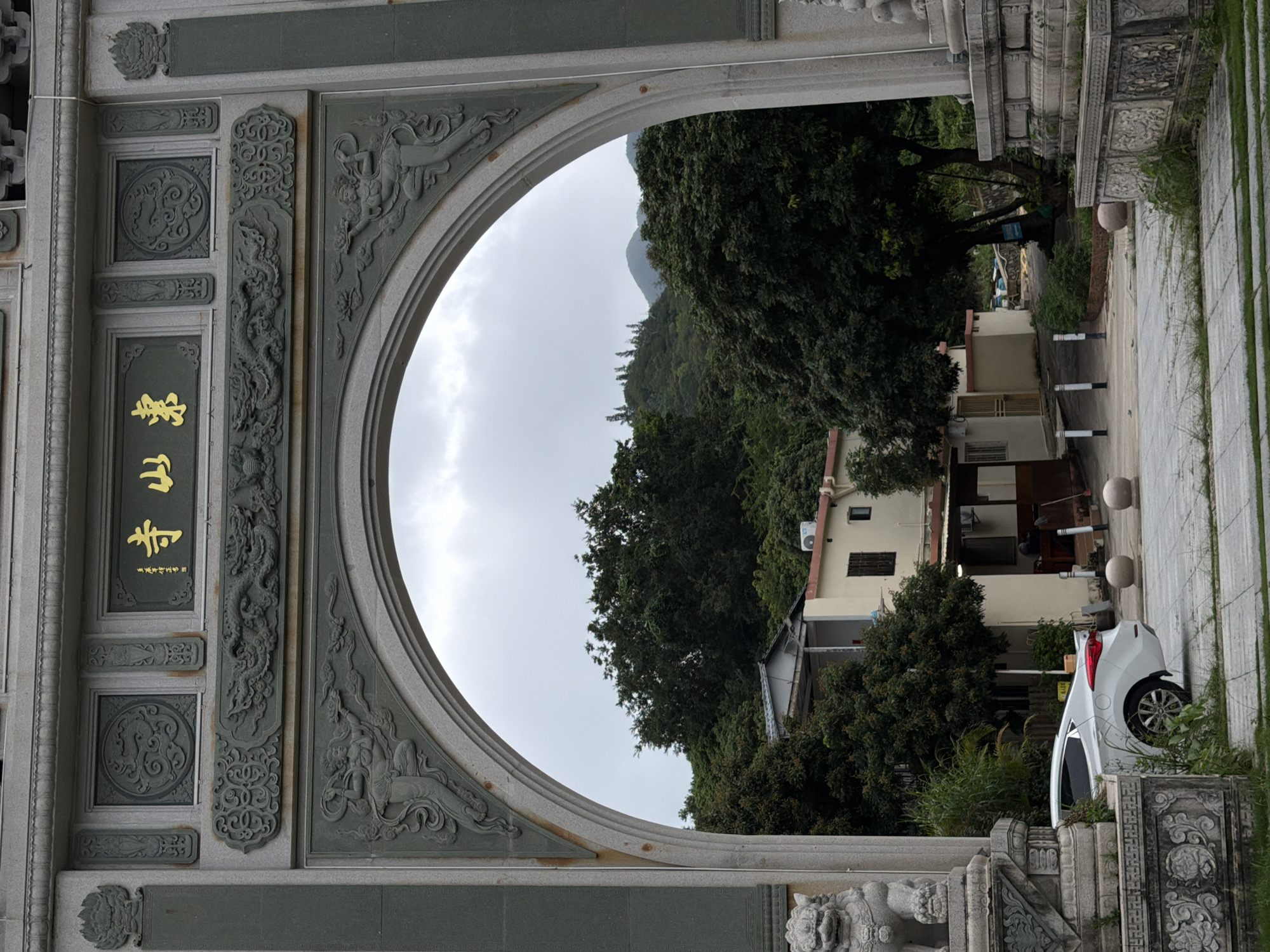 Traditional Chinese architecture and statuary documented in Longgang District
