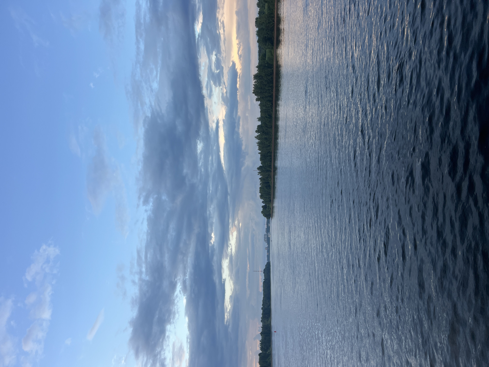 Quiet dusk on the Neva River, Nevskaya Dubrovka