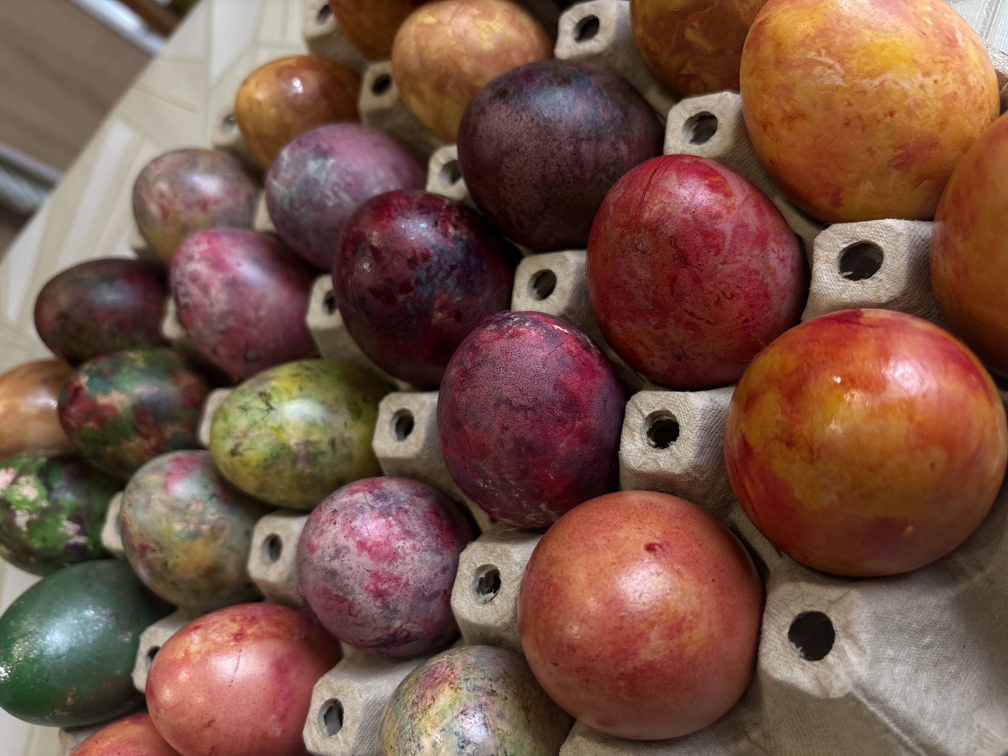 Easter egg preparation documented in Bulgarian village
