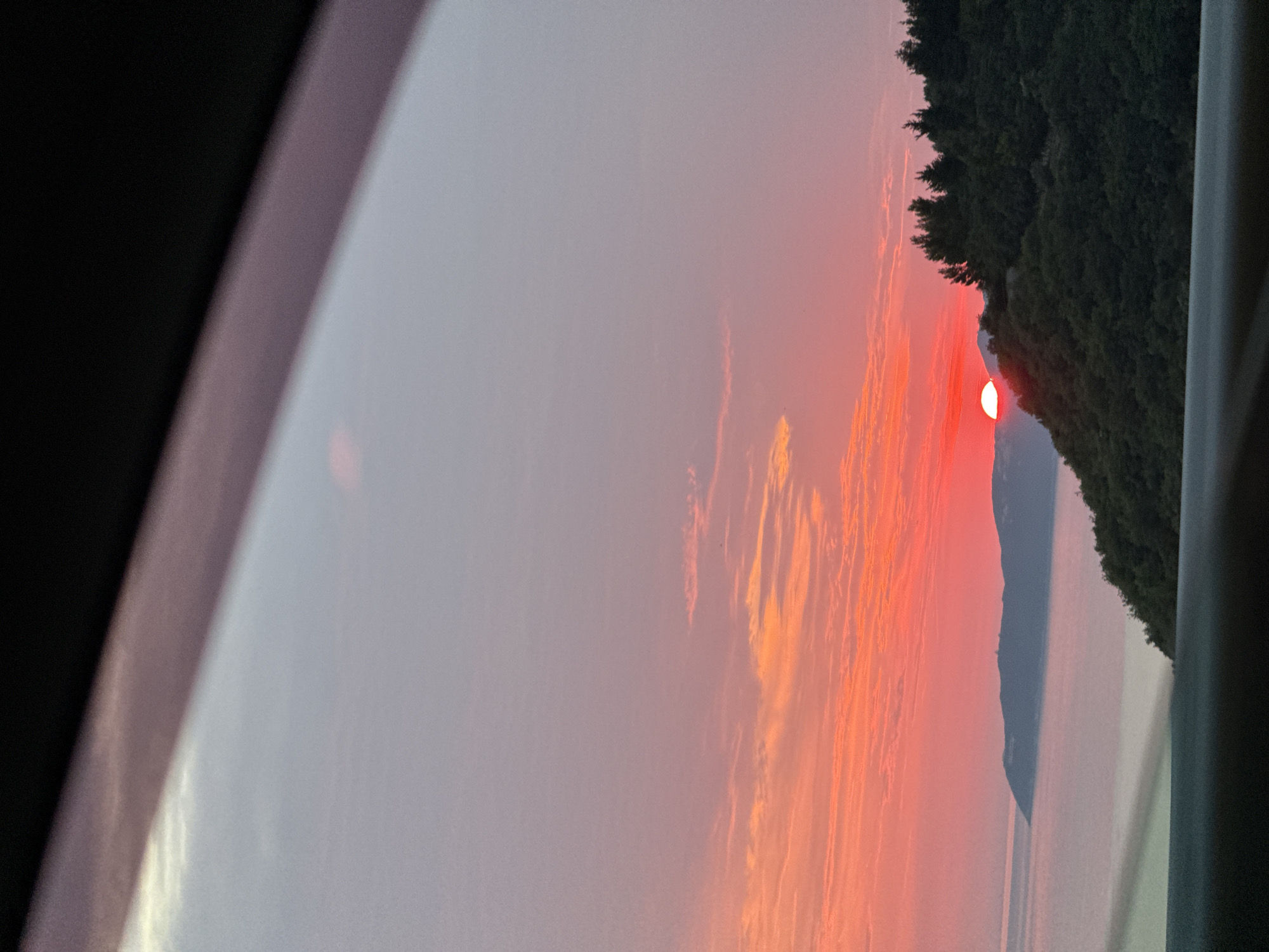 Coastal sunset drive with shoreline stops and offshore views