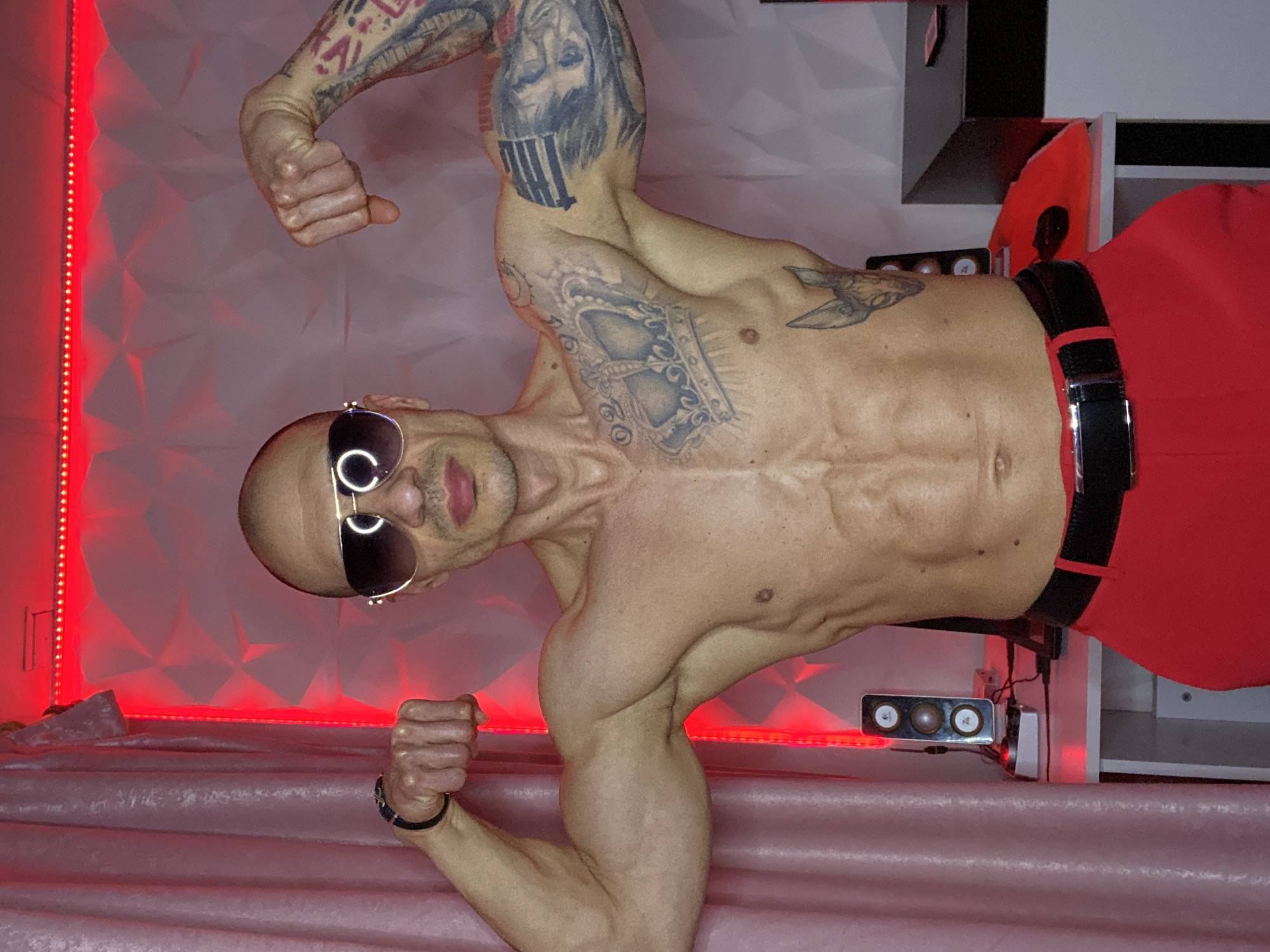 Tattooed man poses for fitness photoshoot in Pleven