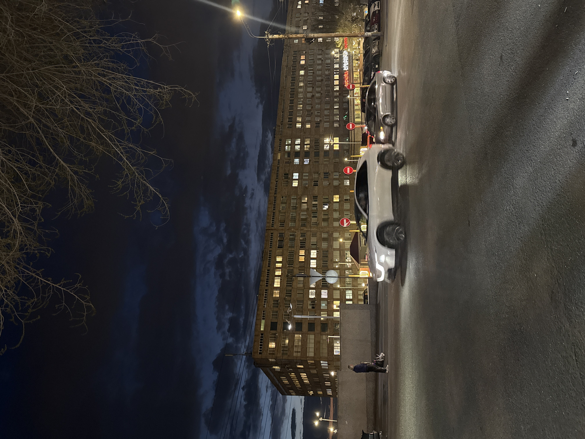 Evening street scenes captured across Yerevan, Armenia