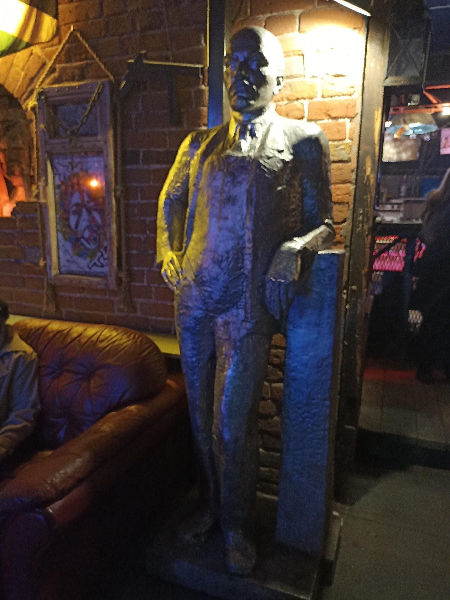 Eccentric bar interior documented in Perm, Russia