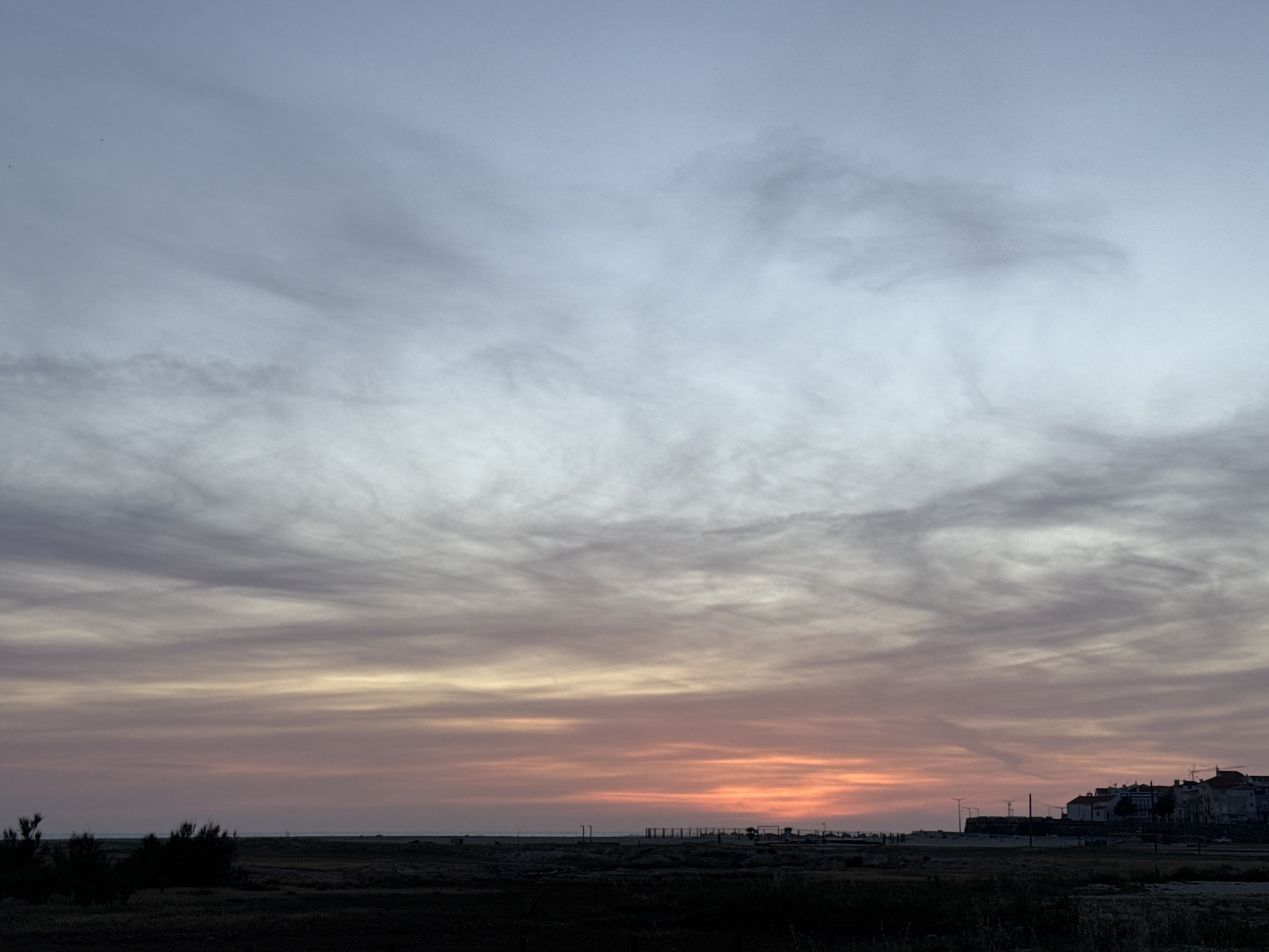 Twilight coastal scenes and local bakery documented in Figueira da Foz