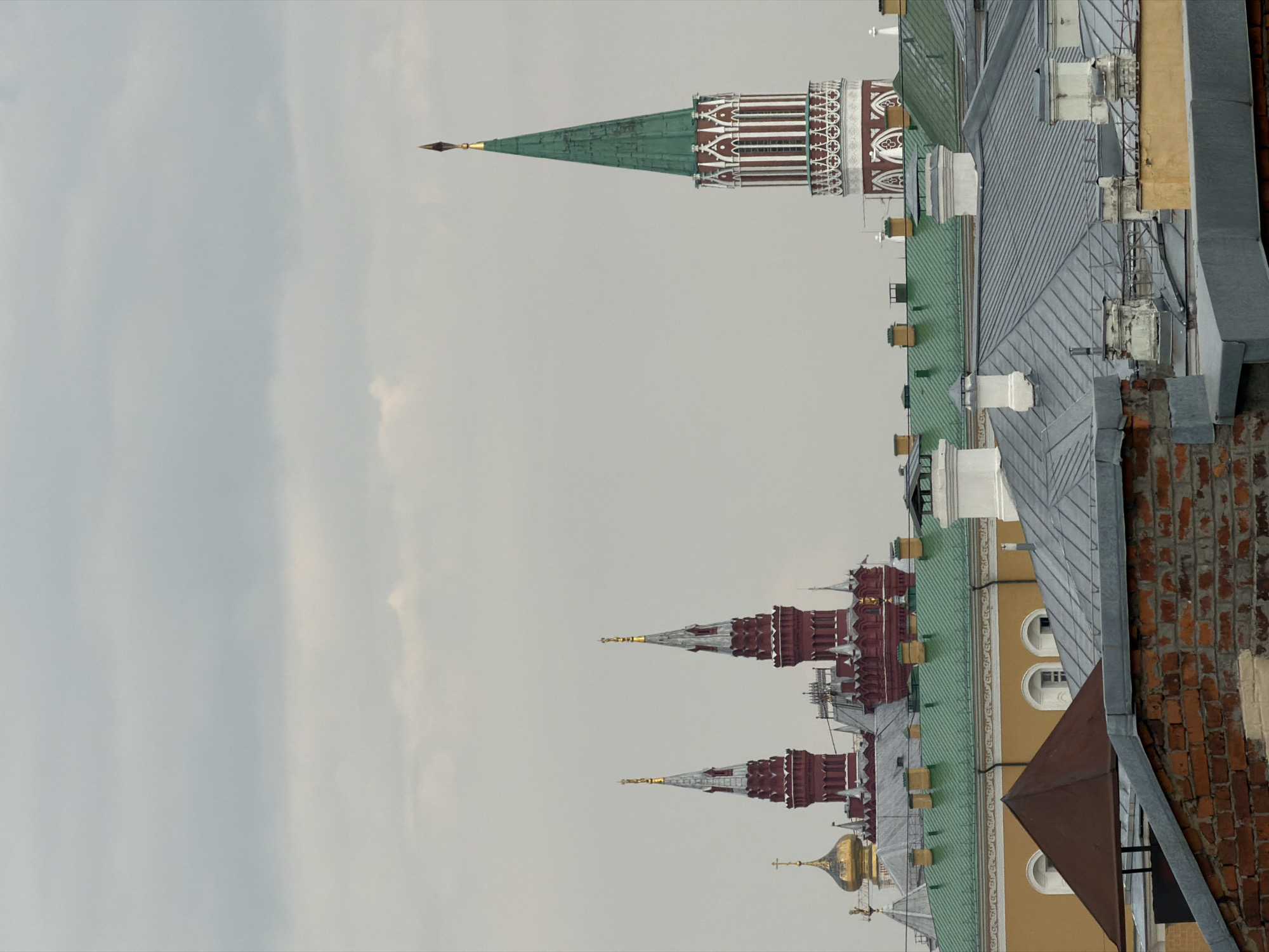 Witness documents Moscow cityscape and street life over afternoon