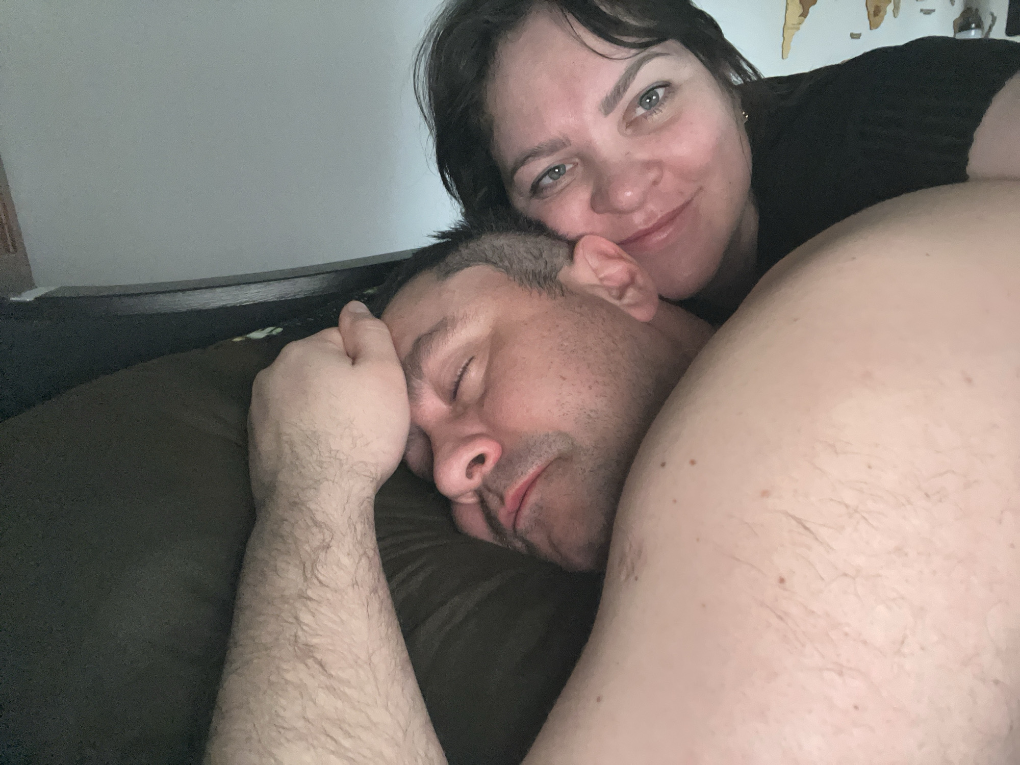 Family captures morning moments in Perm bedroom